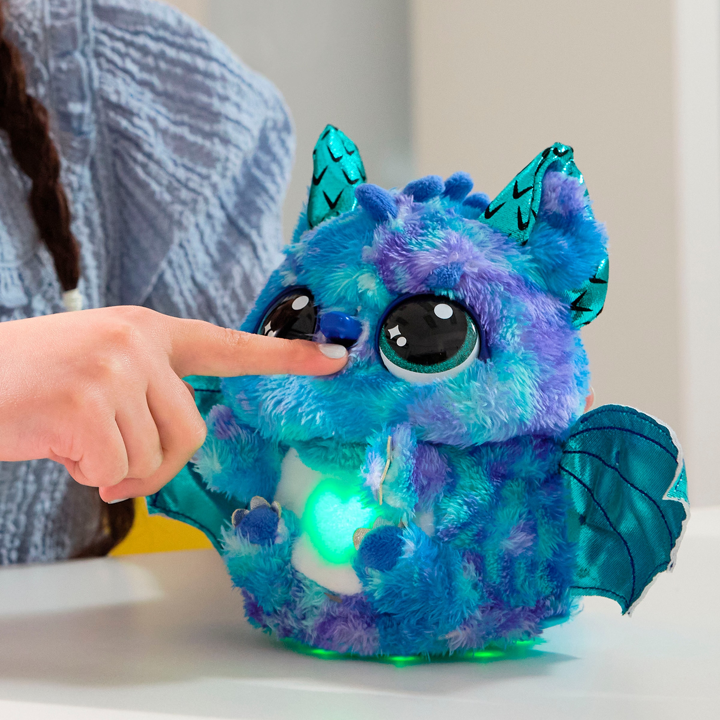 Spin Master Spielfigur »Hatchimals Big Egg - Secret Hatch Draggle«, mit Licht und Sound