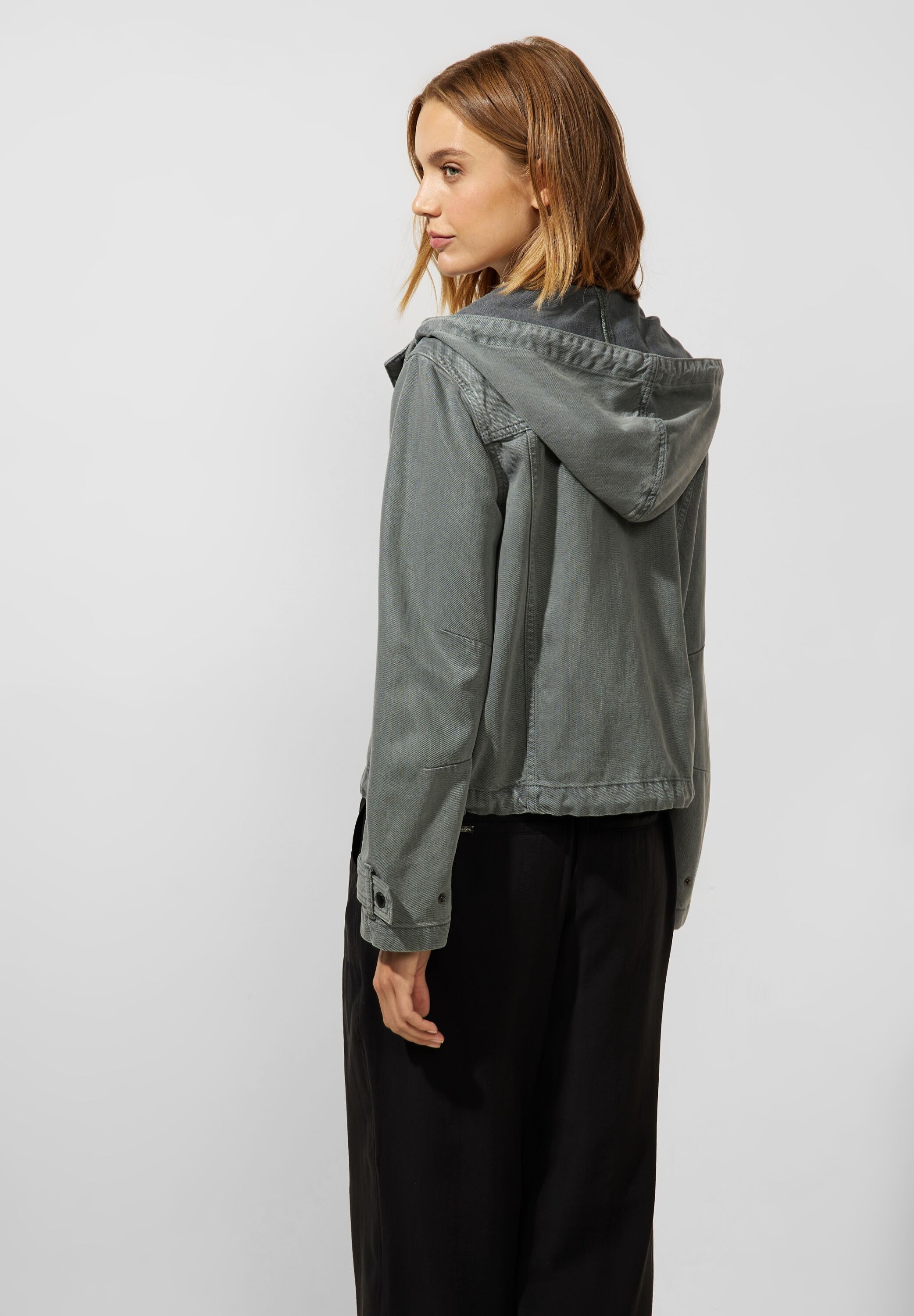 STREET ONE Jeansjacke, mit Kapuze, aus softem Materialmix