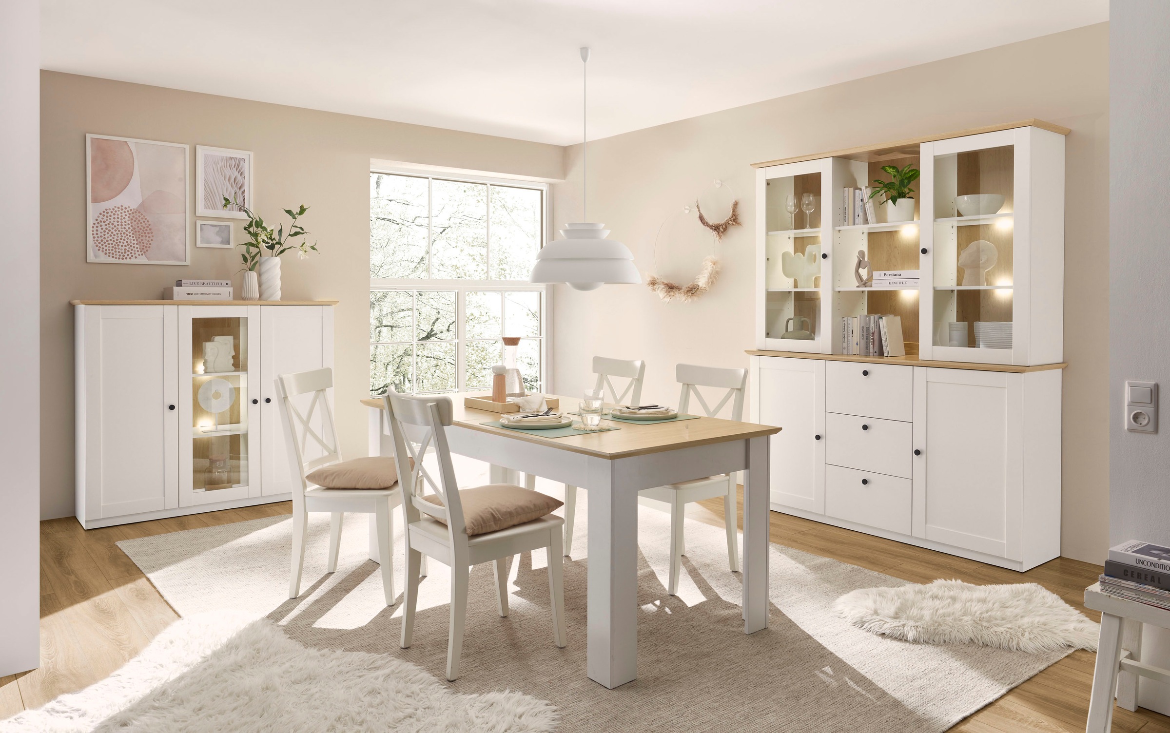 OTTO home Highboard »Brest, Schrank im Landhausstil, Sideboard, zeitloses Stauraumelement« schwarze Metallgriffe, ausreichend Stauraum, Glastür, 139 cm breit