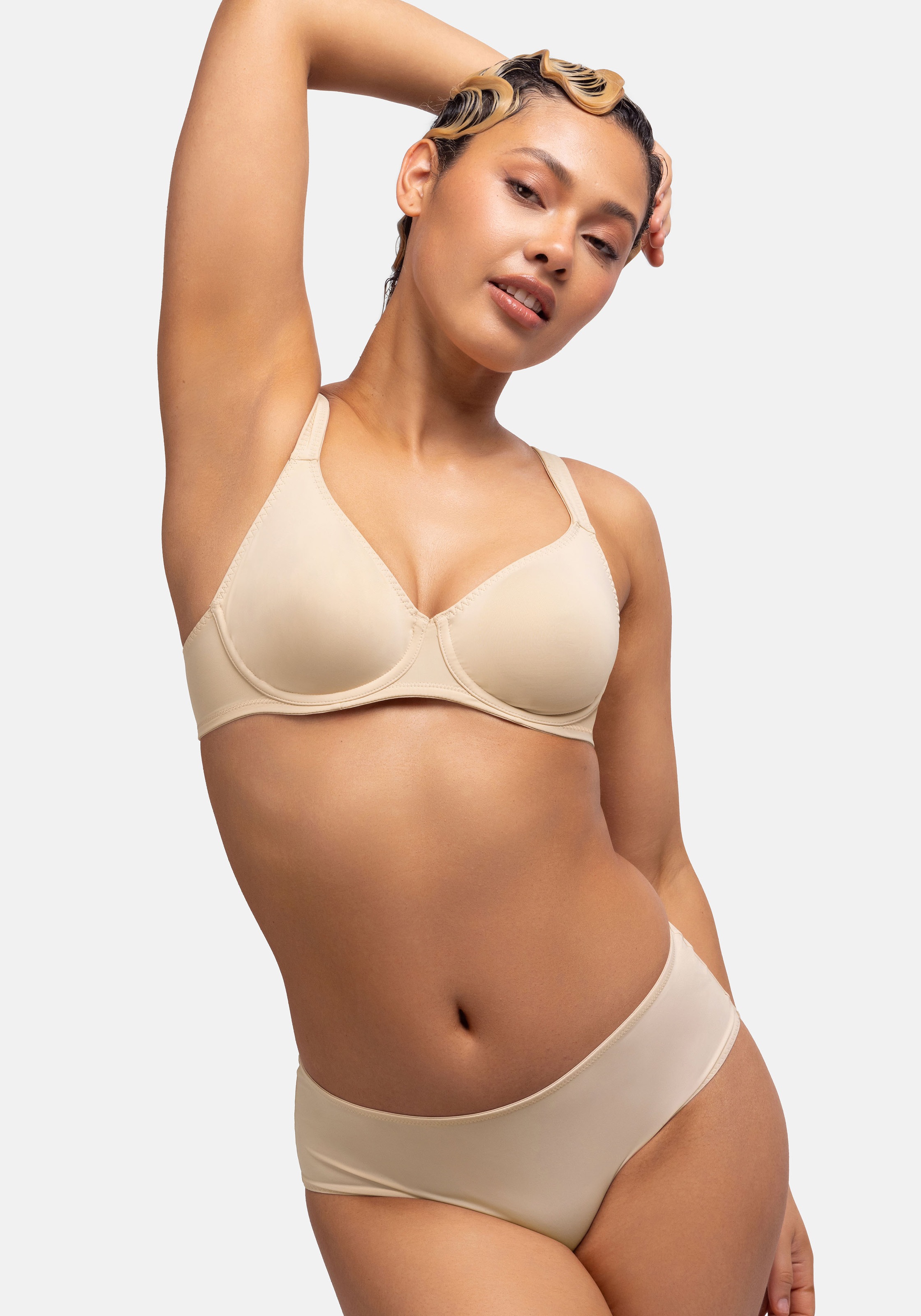 Thumbnail - Dorina Bügel-BH "Lindsay" nahtlos, weiche Cups, bequem