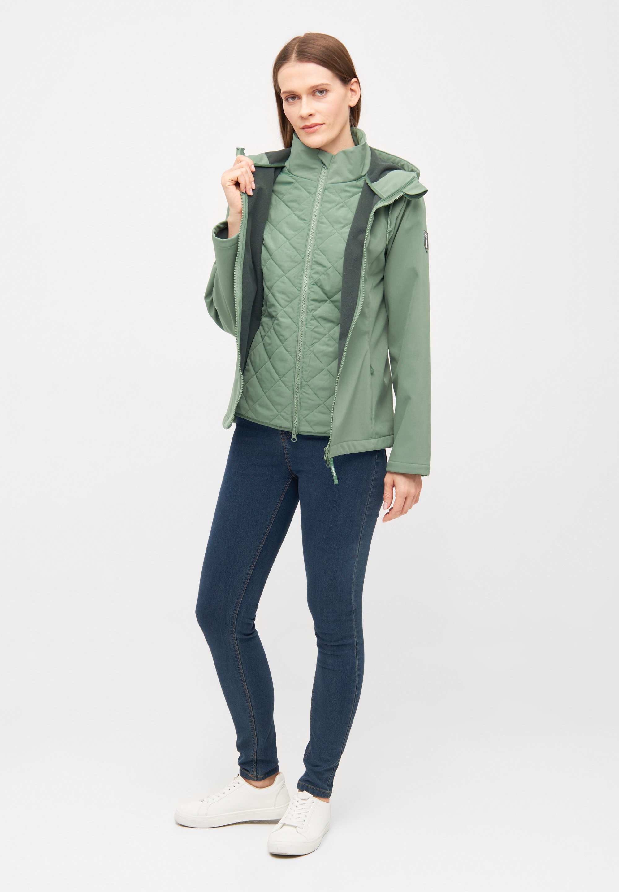Derbe Softshelljacke »Adeby«, 2-Wege-Reißverschluss, wasserabweisend, winddicht, Kapuze