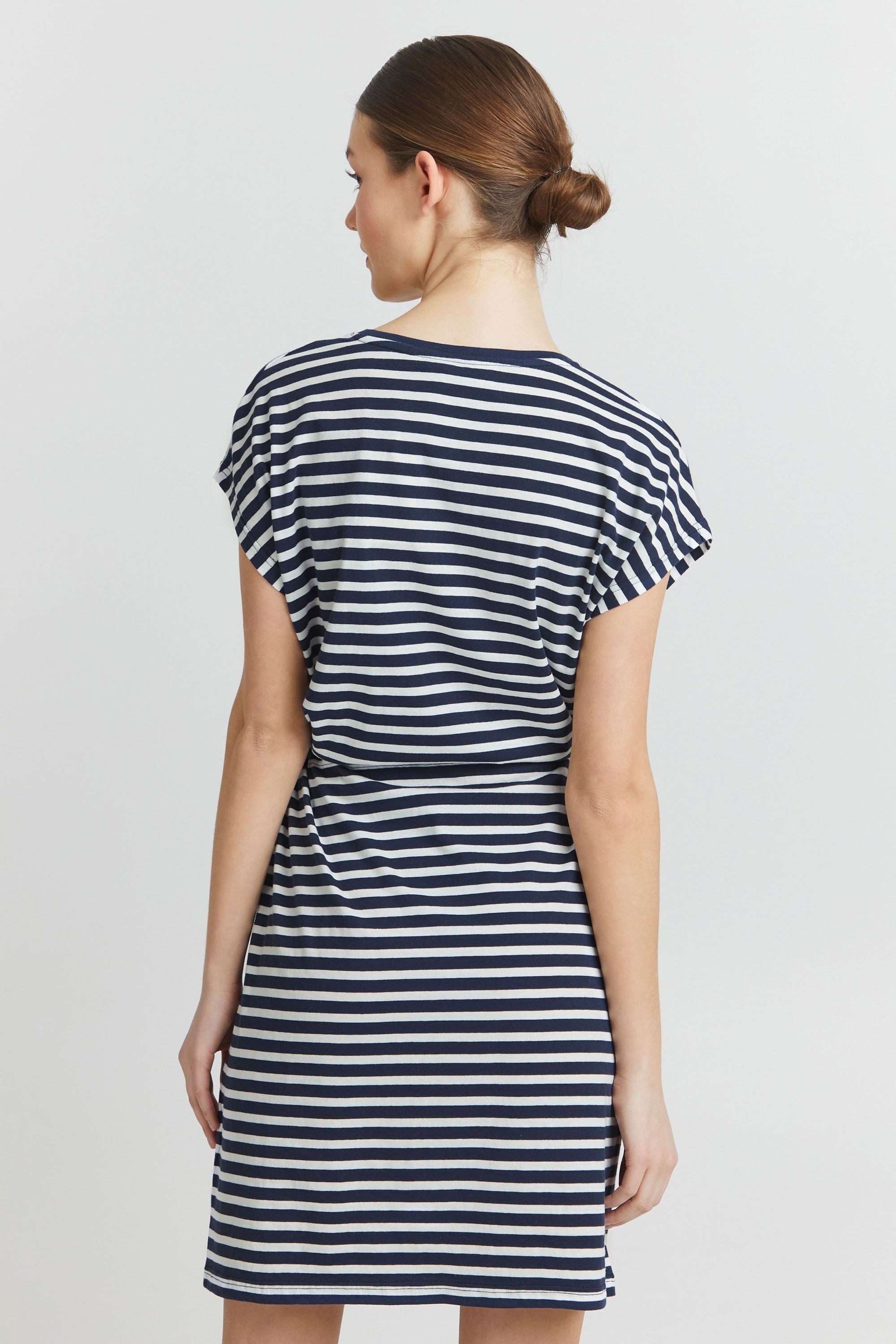OXMO Sweatkleid »Sweatkleid OXStilla«