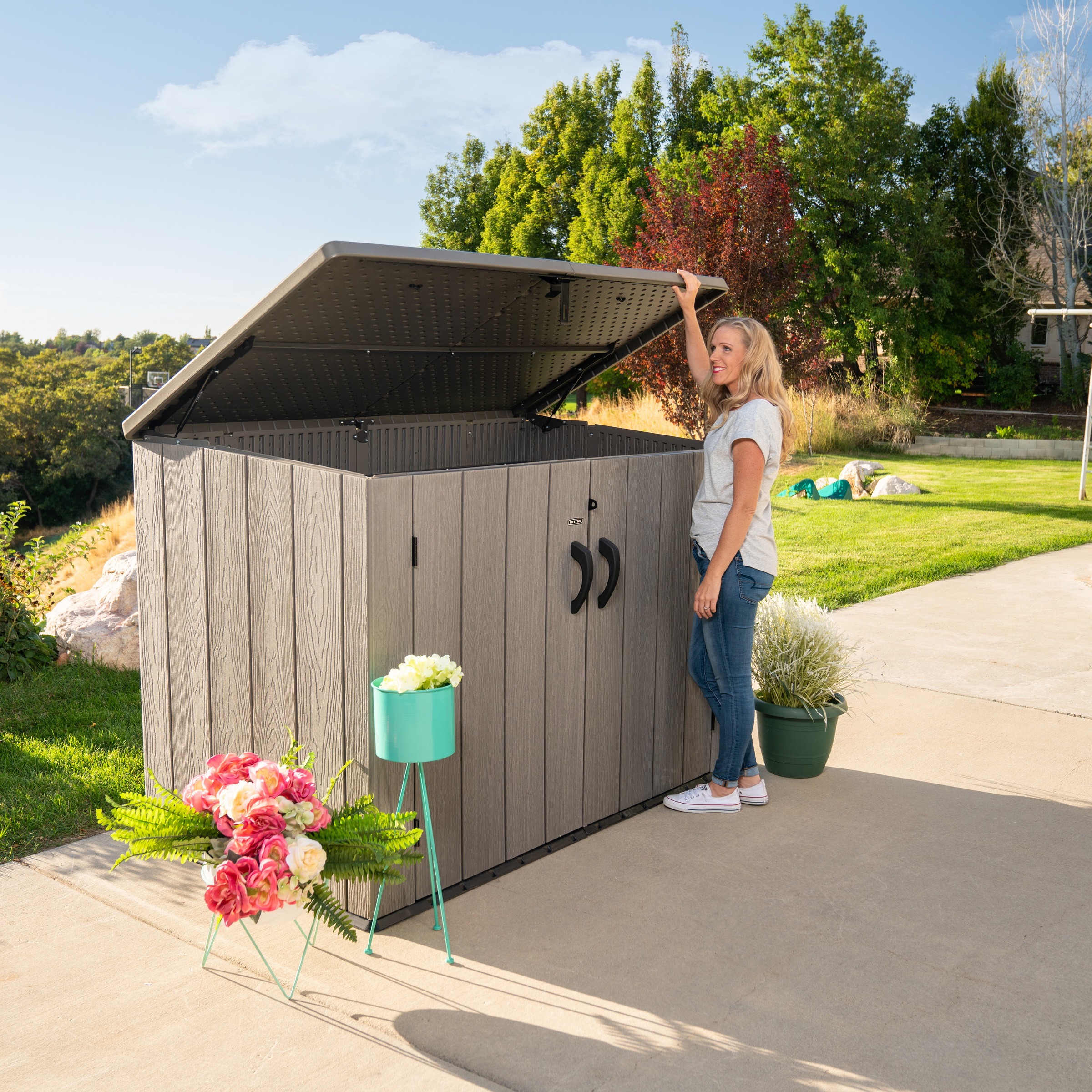 Lifetime Mülltonnenbox »Geräteschrank Greg«, Platz für 3 Mülltonnen je 240 L, BxHxT: 191x108x132 cm