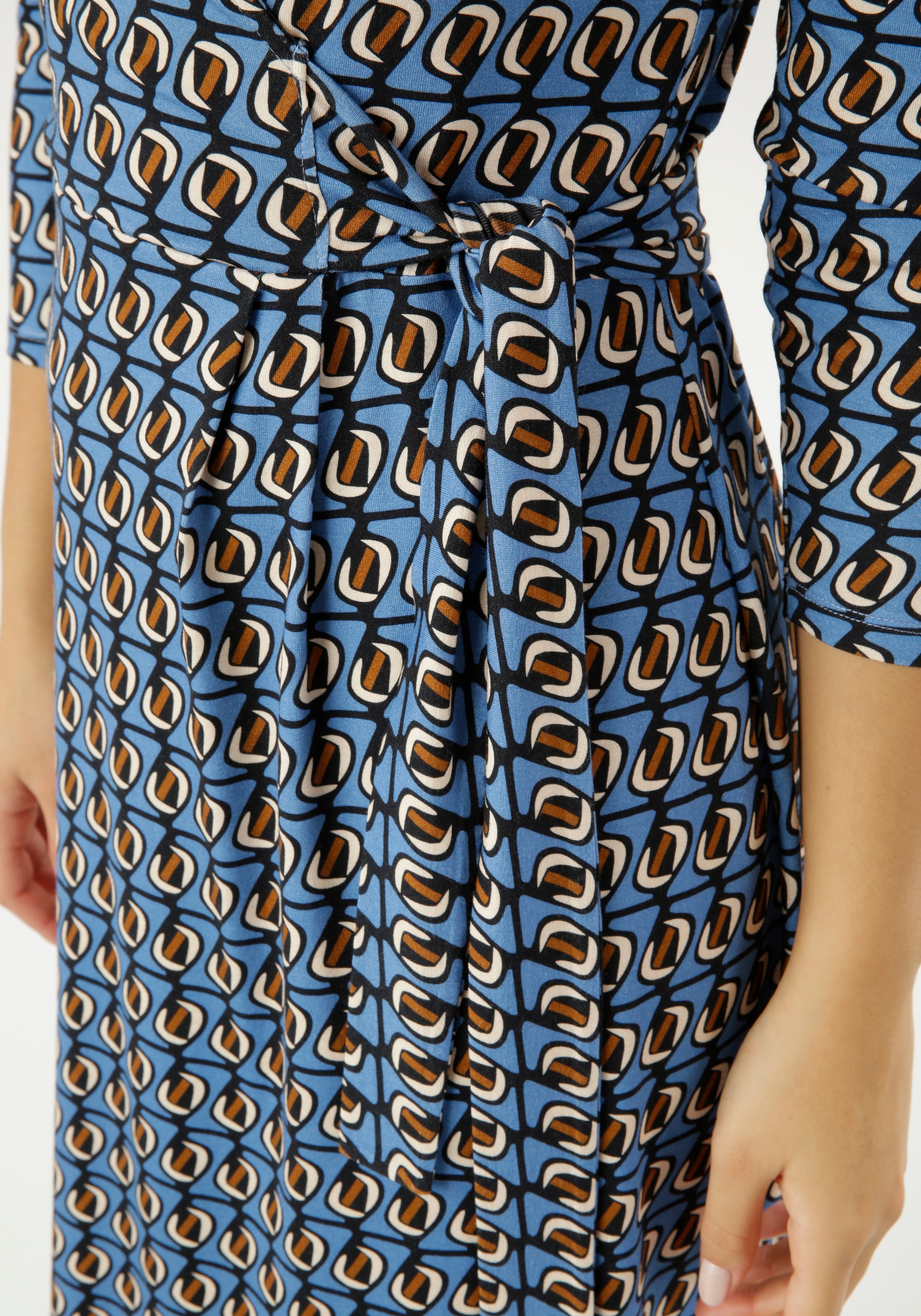 Aniston SELECTED Jerseykleid, mit Ausschnitt in Wickeloptik