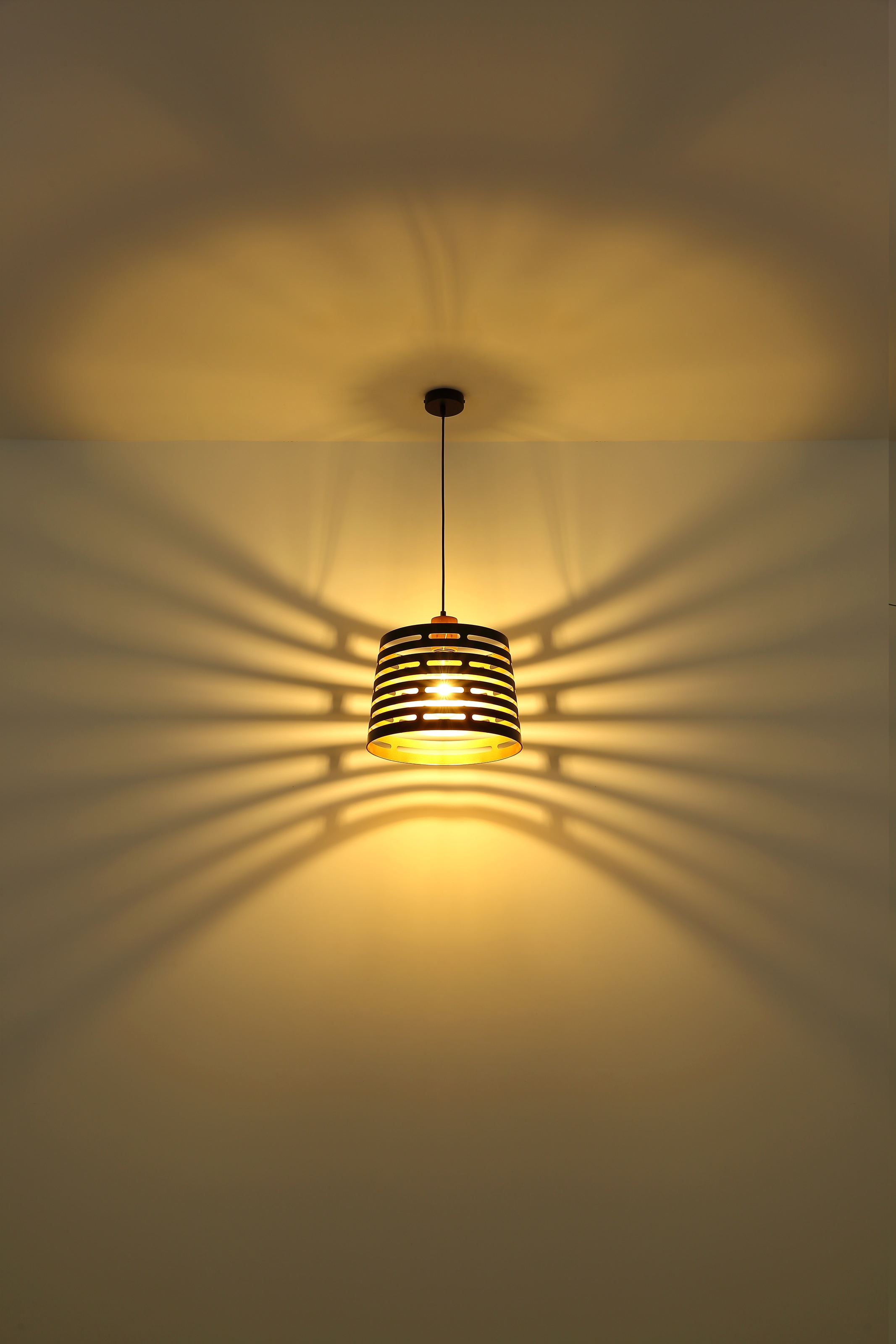GLOBO LIGHTING Hängeleuchte »ABLONA«, Leuchtmittel E27 | ohne Leuchtmittel, Hängelampe/Pendelleuchte/Holz/goldfarben/Höhe kürzbar