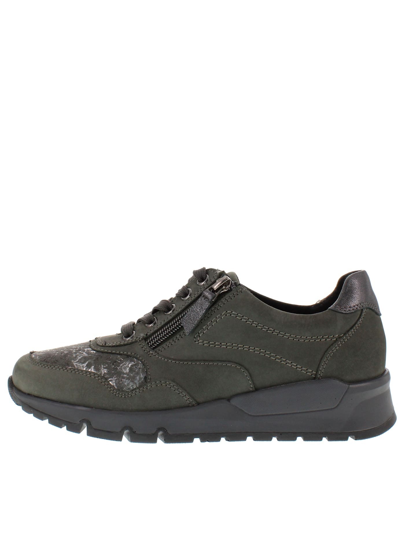 Casual Looks Sneaker