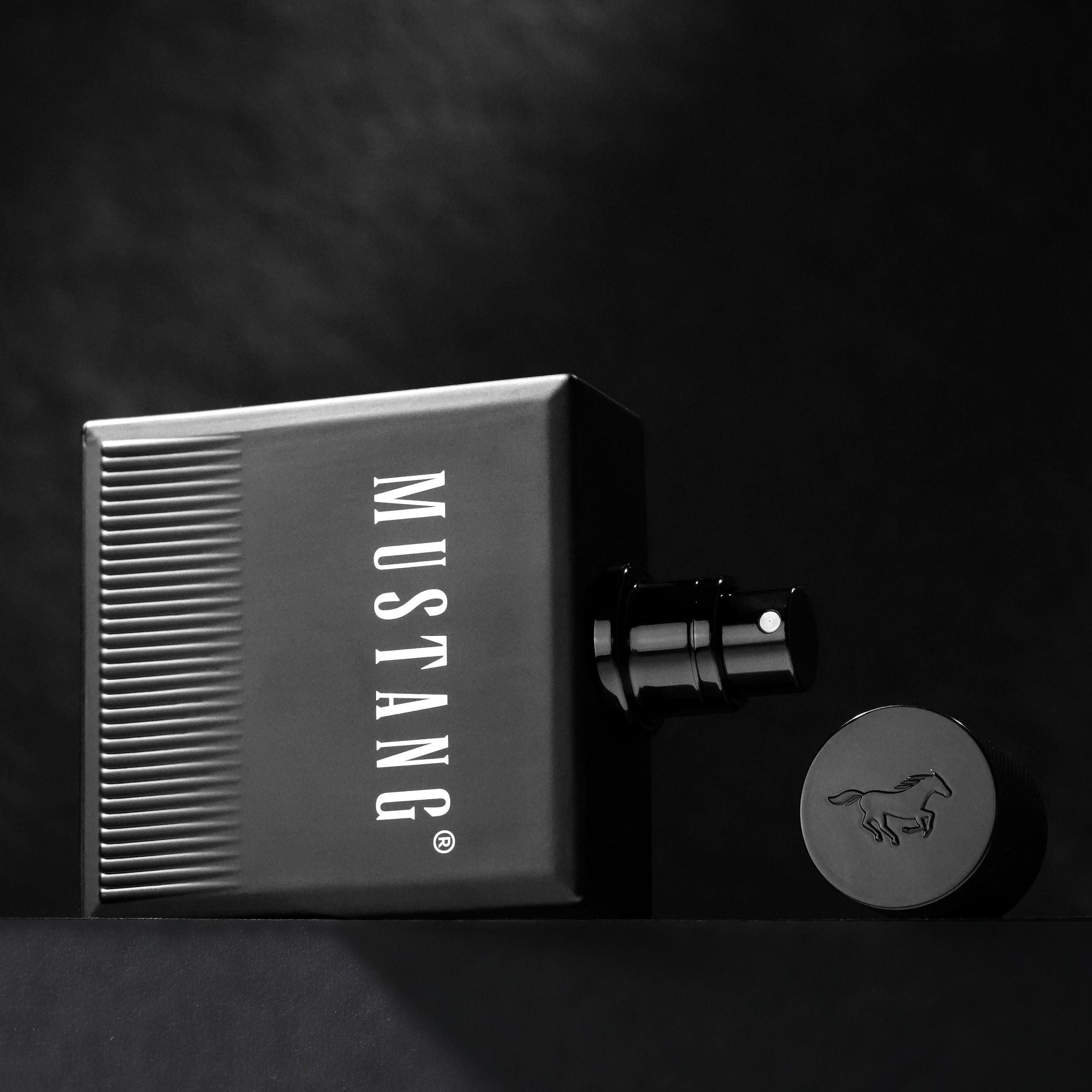 MUSTANG Eau de Toilette »MUSTANG BLACK SIGNATURE FOR HIM EDT« 50ml