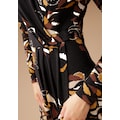Aniston SELECTED Jerseykleid, mit silberfarbenem Zierring am Wickel-Ausschnitt