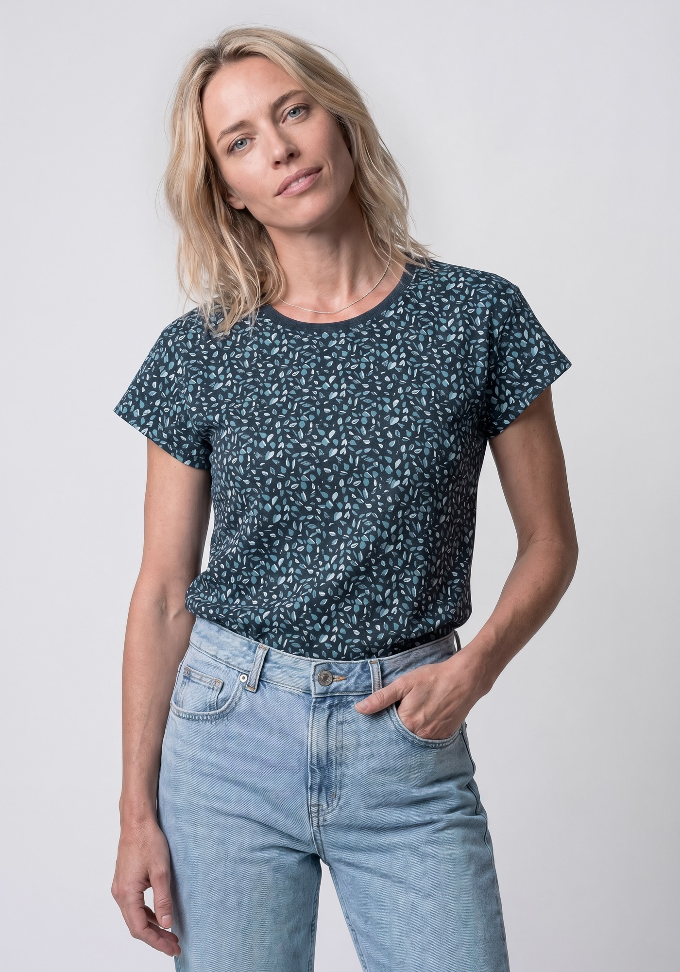 Alife & Kickin "FelinaAK B" modisches Basic-Shirt mit Rundhals-Ausschnitt, rundem Saum und allover