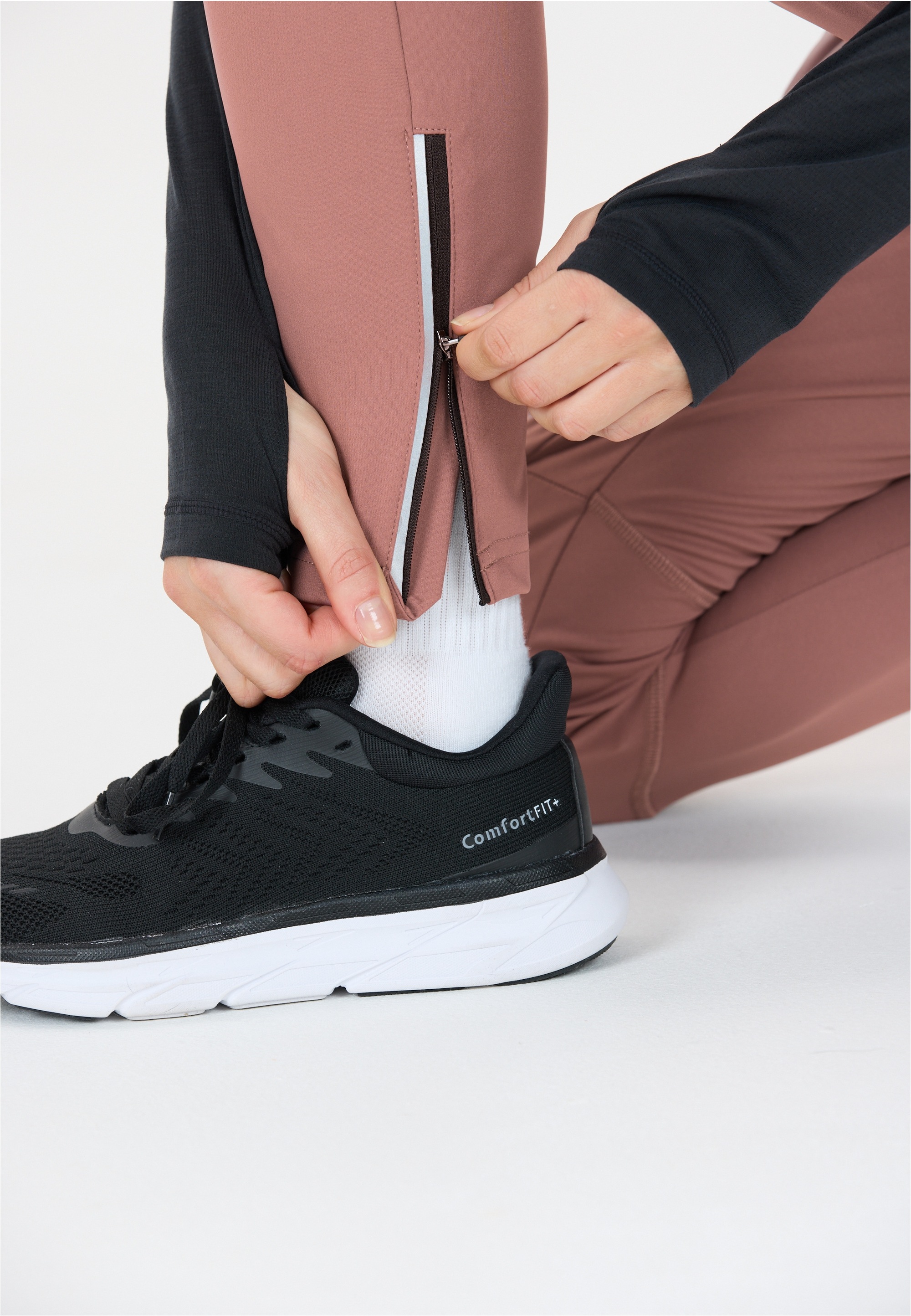 ENDURANCE Stoffhose »Eluna«, mit innovativem Primaloft-Futter