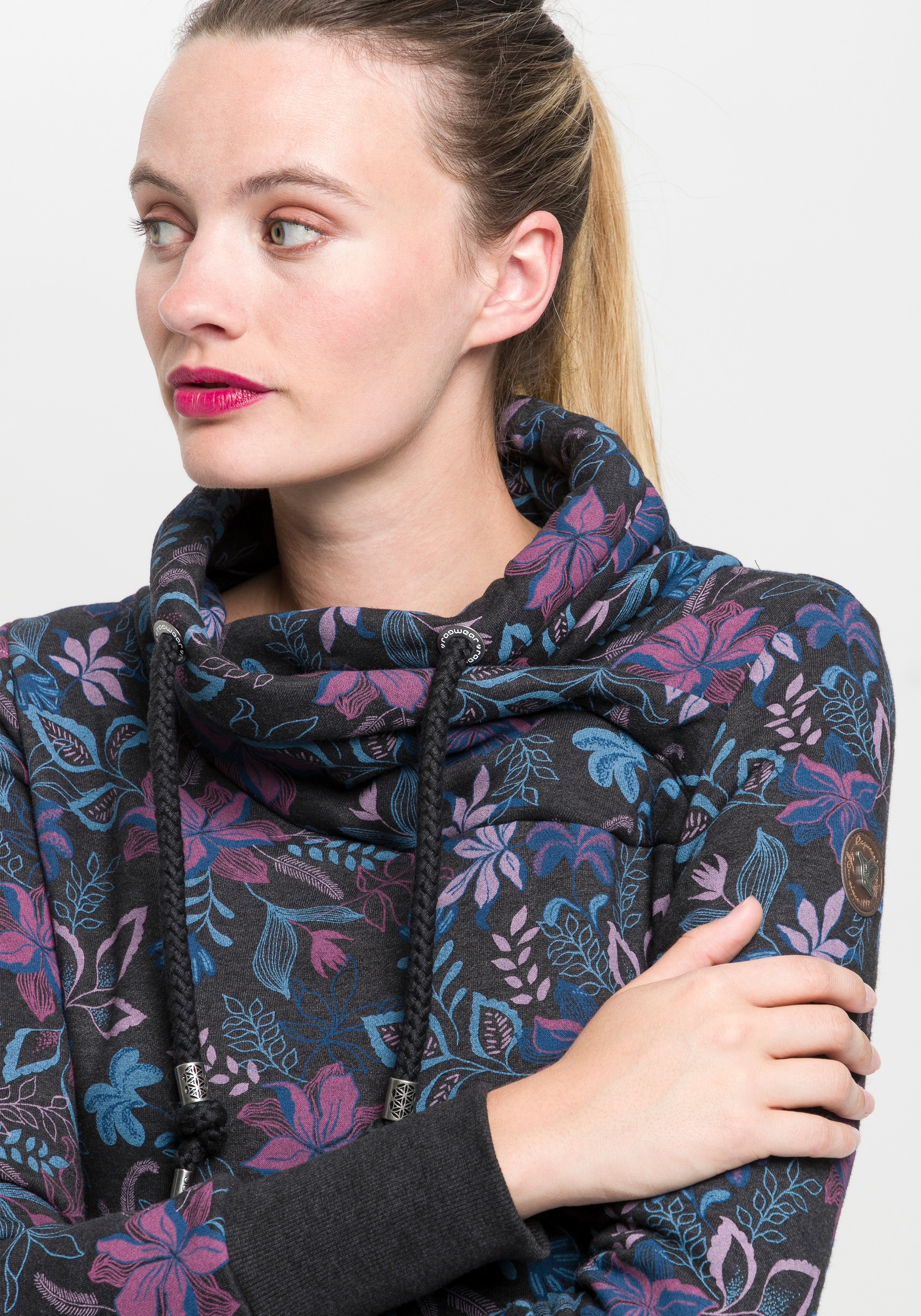 Ragwear Sweater "NESKA O" Kapuzen-Sweater mit asymetrischem Schalkragen günstig online kaufen