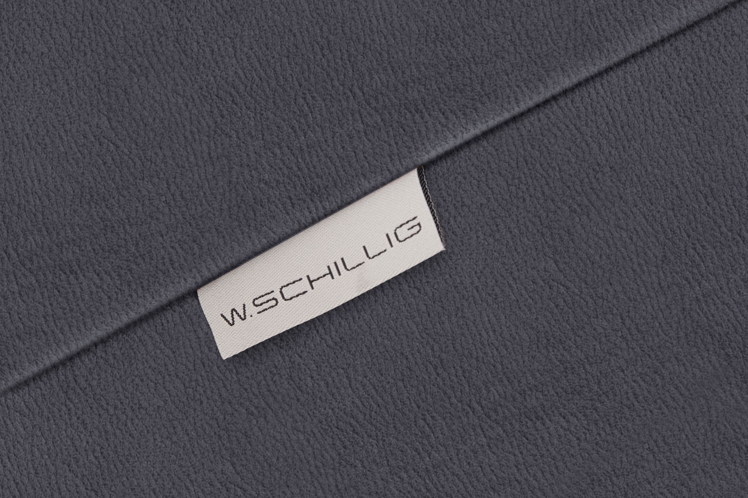 W.SCHILLIG Ecksofa »finn, Designsofa mit tollem Sitzkomfort, bequem, L-Form«, German Design Award 2016, Fußgestell Nussbaum natur, Breite 281 cm