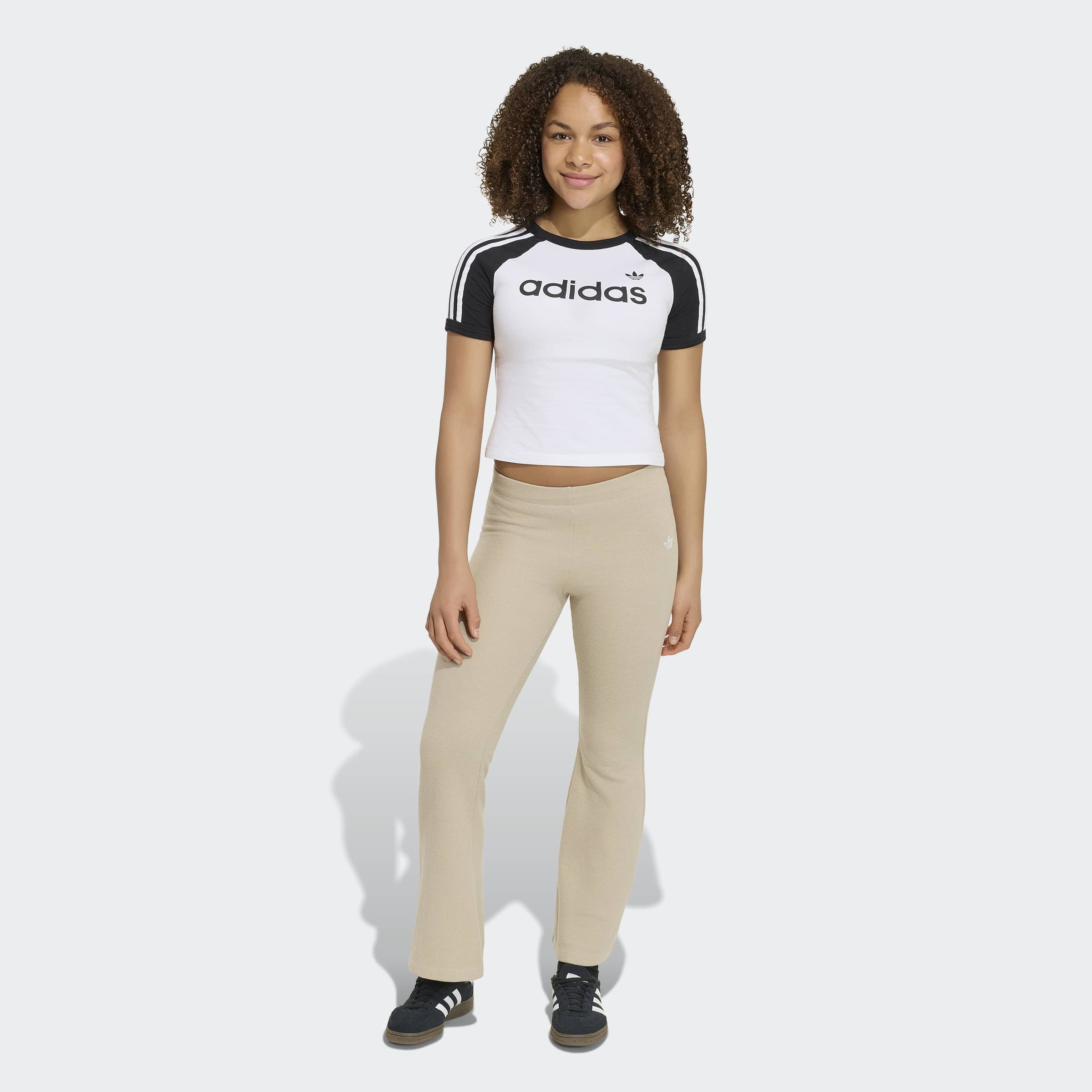 adidas Originals Sporthose »AUSGESTELLTE, WINTERTAUGLICH«  für Kinder, mit normal-weiter Passform, lange Ausführung