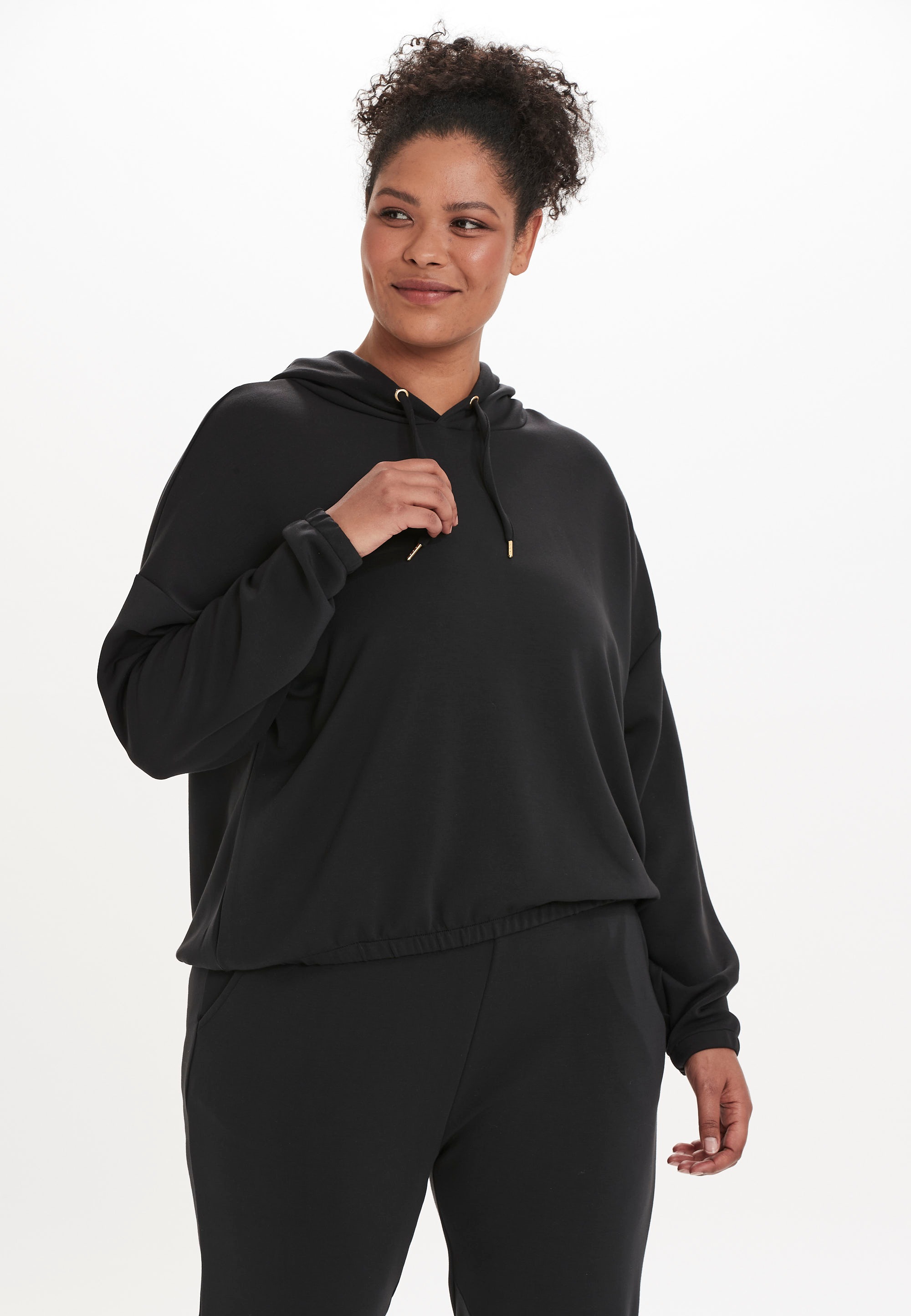 Q by Endurance Kapuzensweatshirt »Cinmarie«, mit elastischen Bündchen