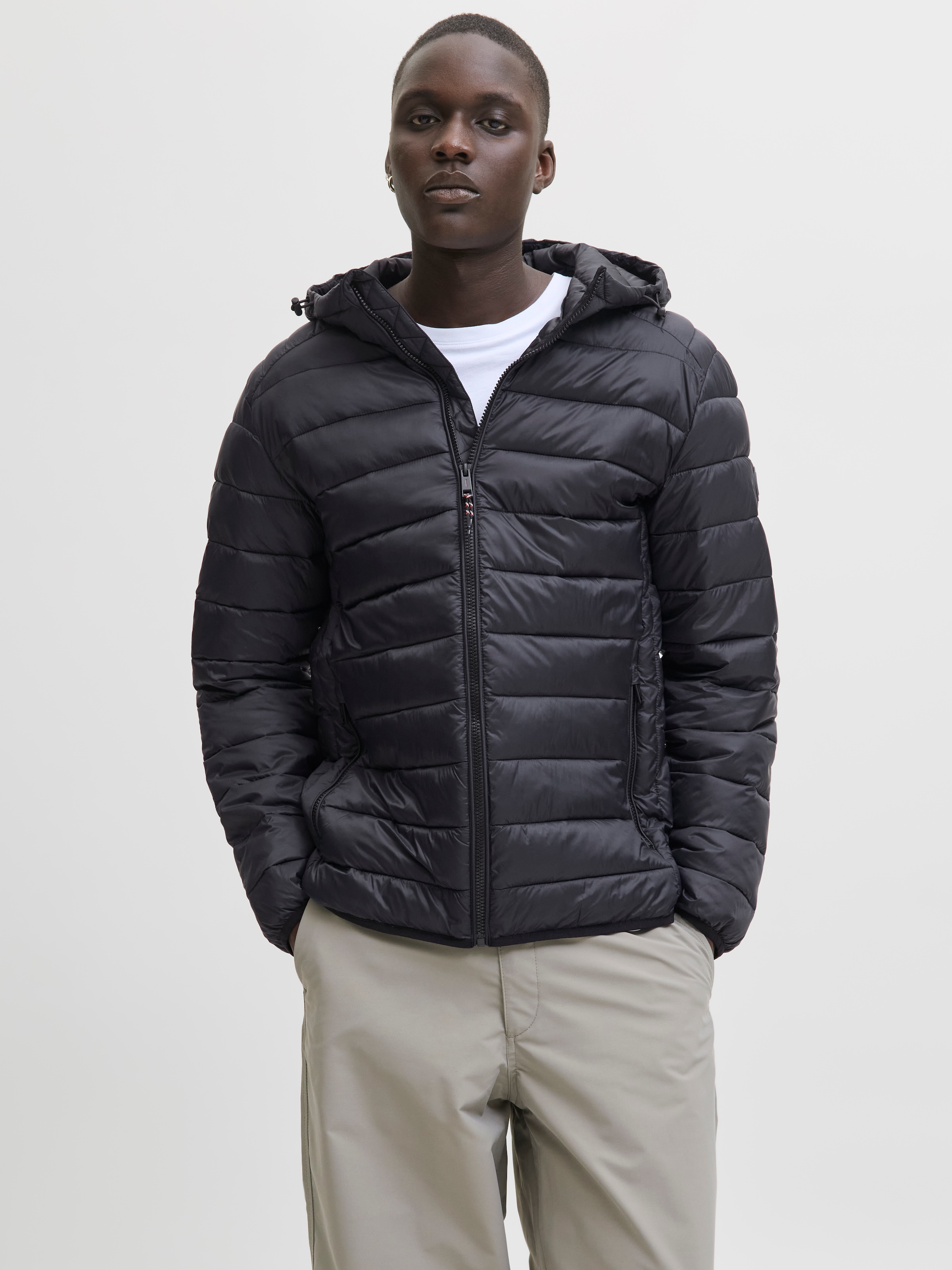 Jack & Jones Steppjacke "JJEBRADLEY LIGHT PUFFER HOOD NOOS" mit Kapuze günstig online kaufen