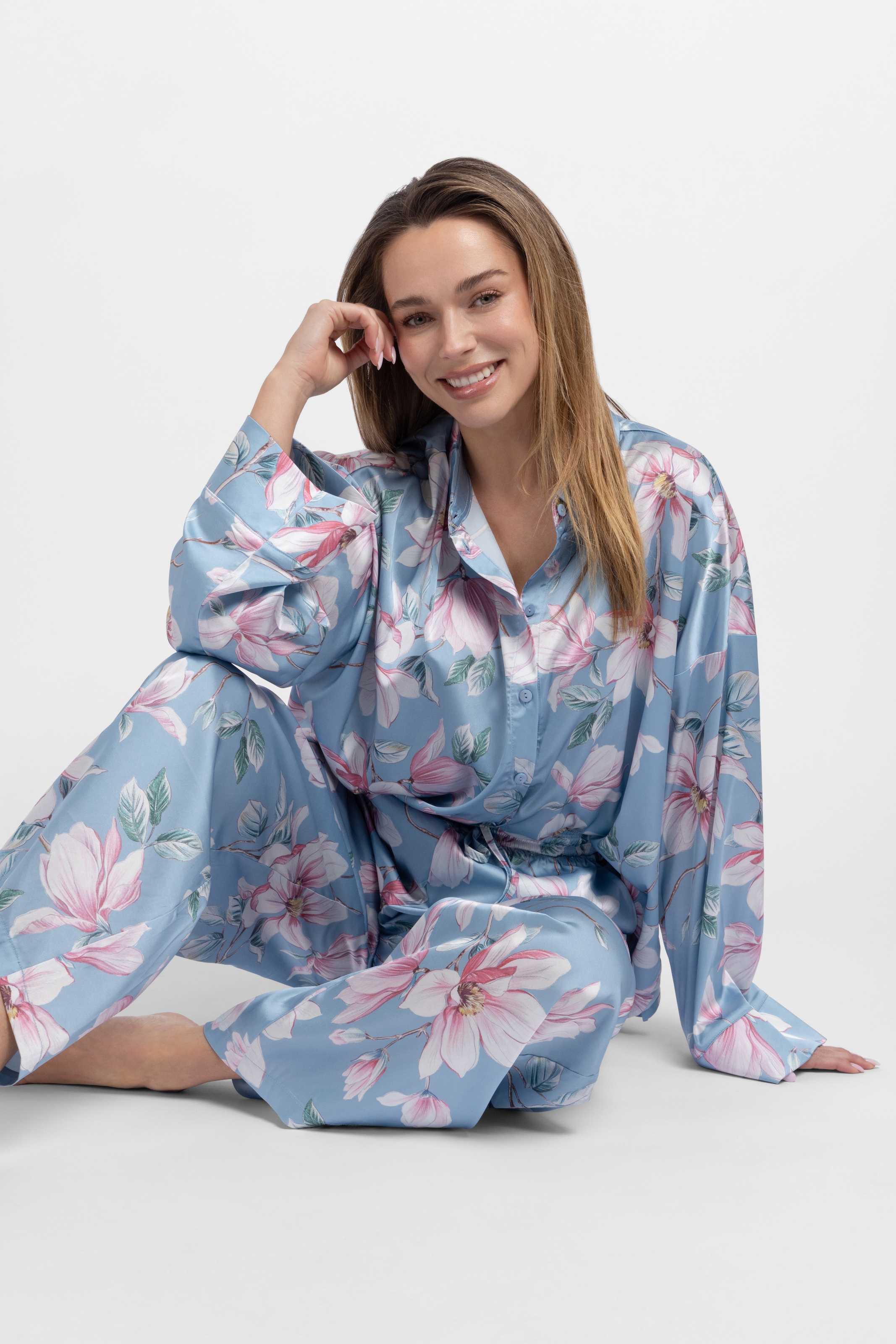 Dorina Pyjamaoberteil »Bella« Blumen-Muster, Knöpfe, weich, bequem