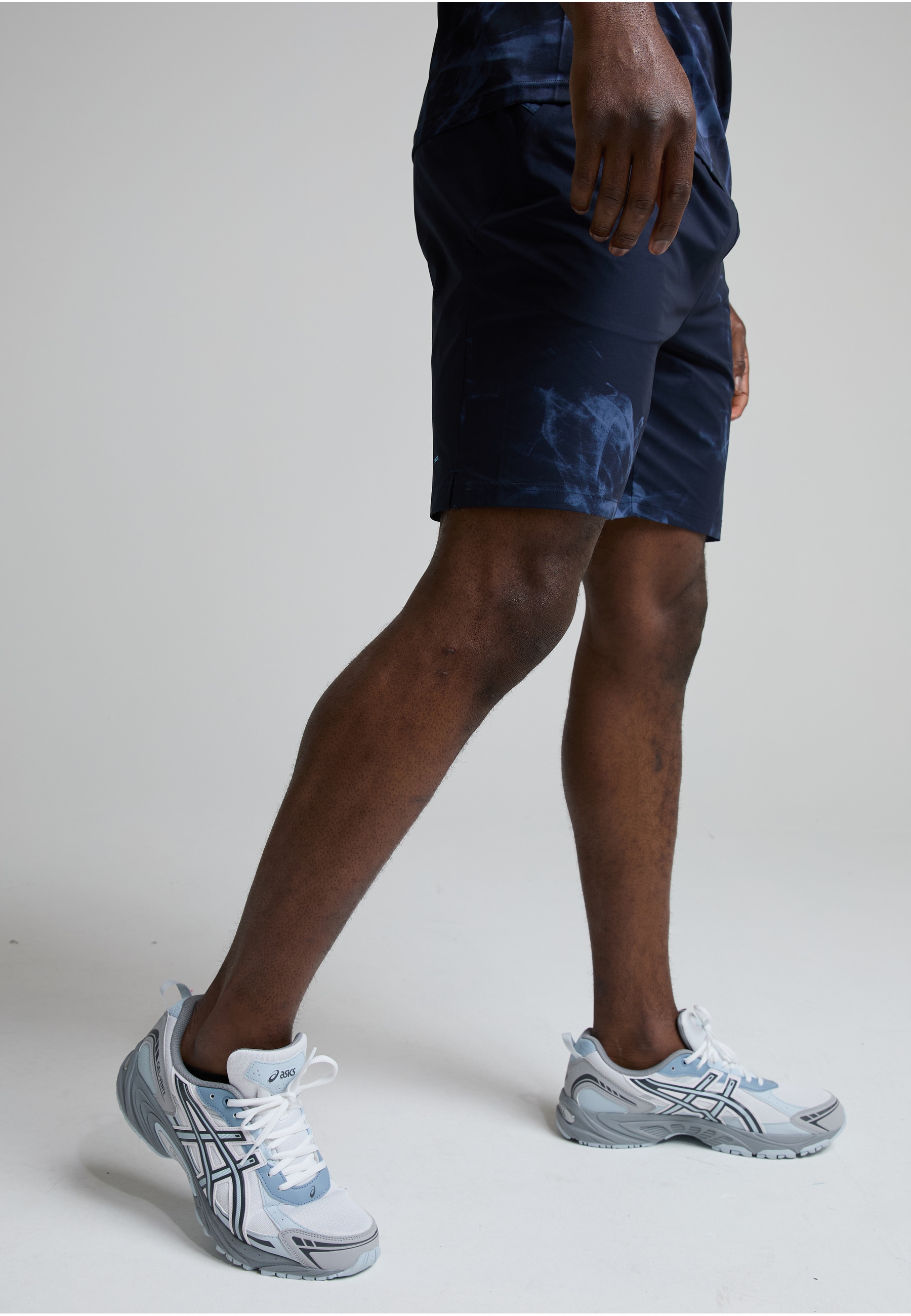 Monterrain Trainingsshorts »Monterrain TRANSCEND WOVEN RUNNING SHORT«