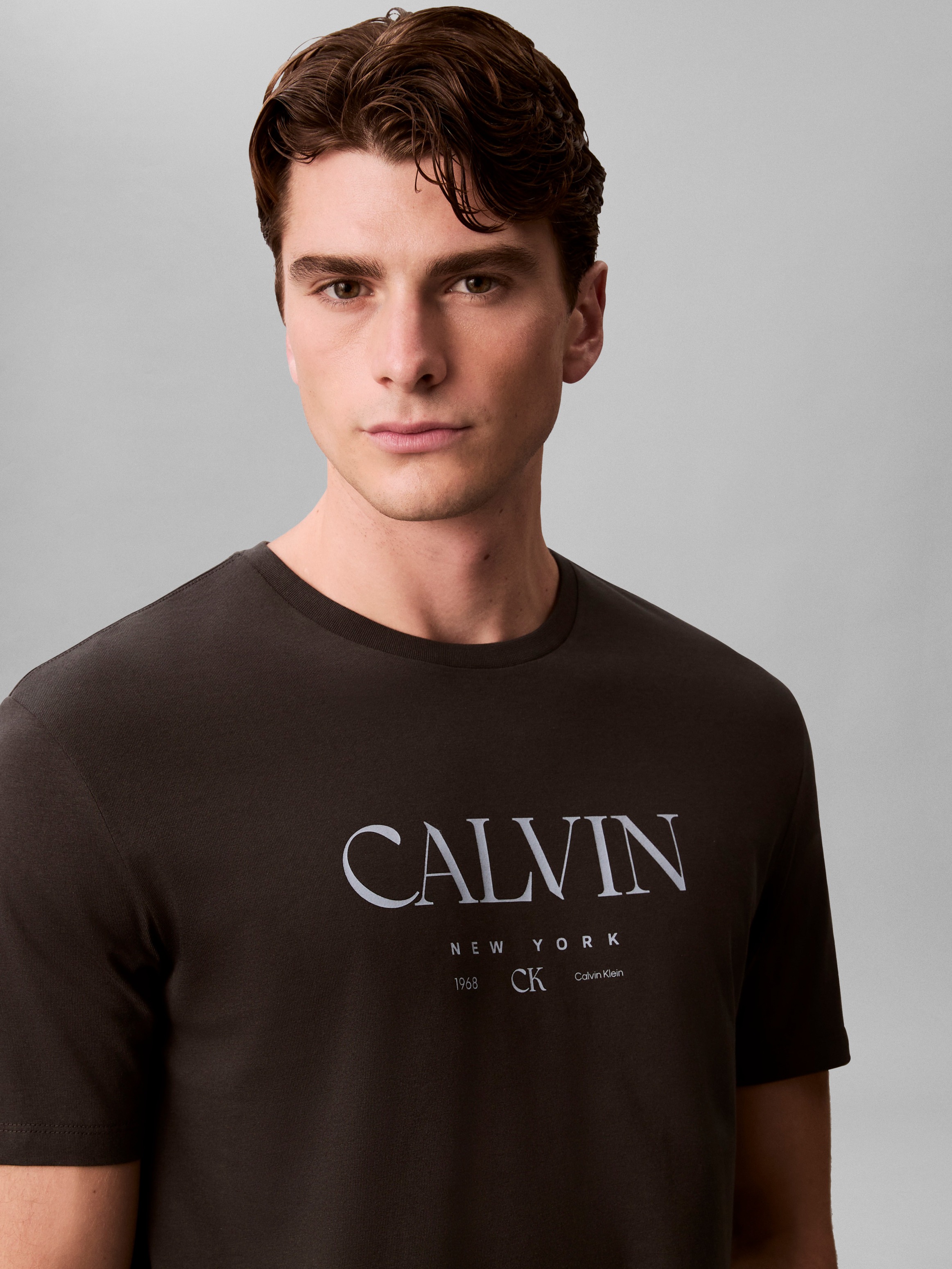 Thumbnail - Calvin Klein T-Shirt Regular fit, mit Rundhalsausschnitt