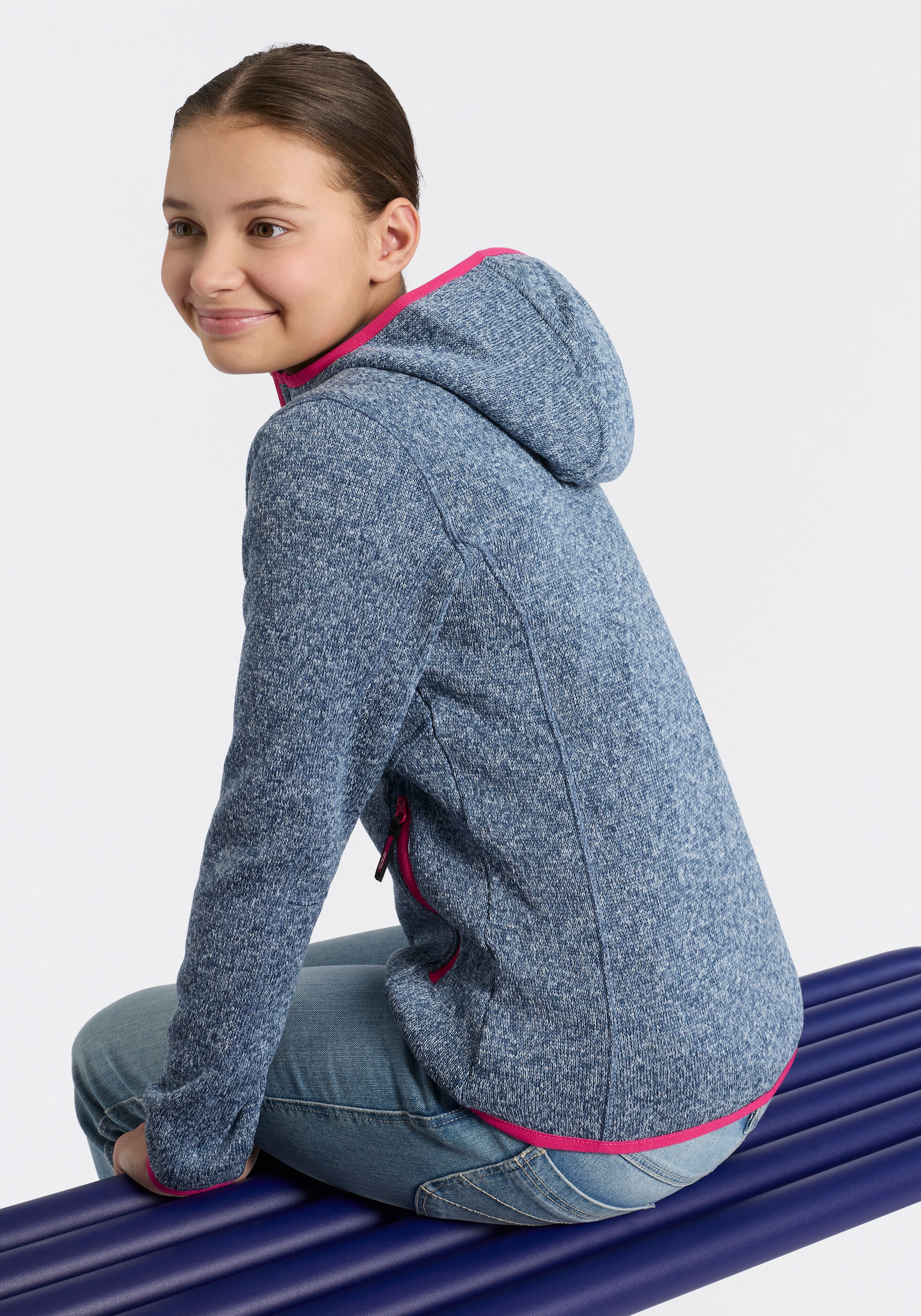 CMP Strickfleecejacke »KID G JACKET FIXED HOOD« mit Kapuze mit Kapuze, wärmeisolierend, windabweisend, wasserabweisend
