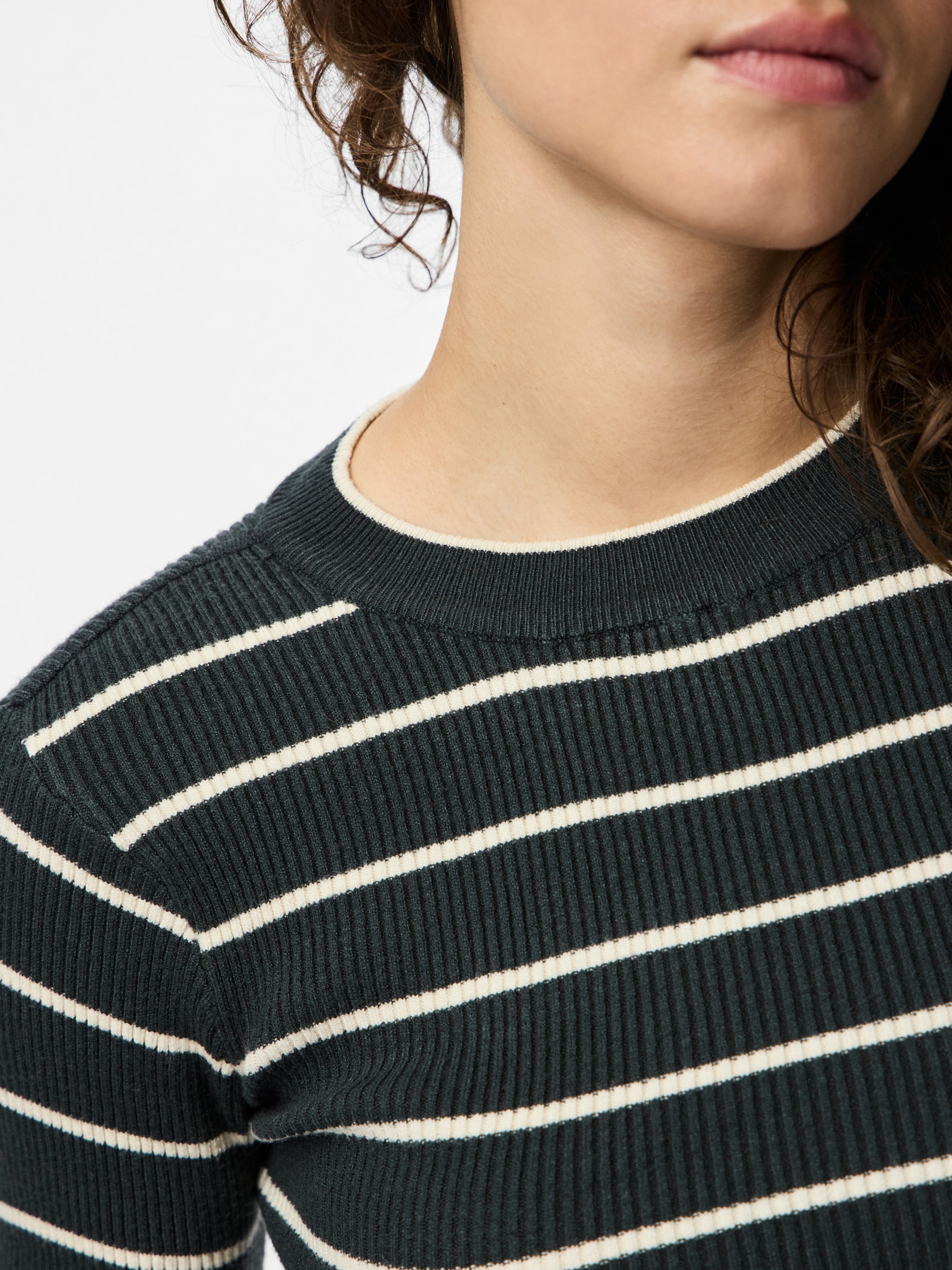 pieces Rundhalspullover "PCMIRA NEW LS O-NECK KNIT NOOS BC" günstig online kaufen