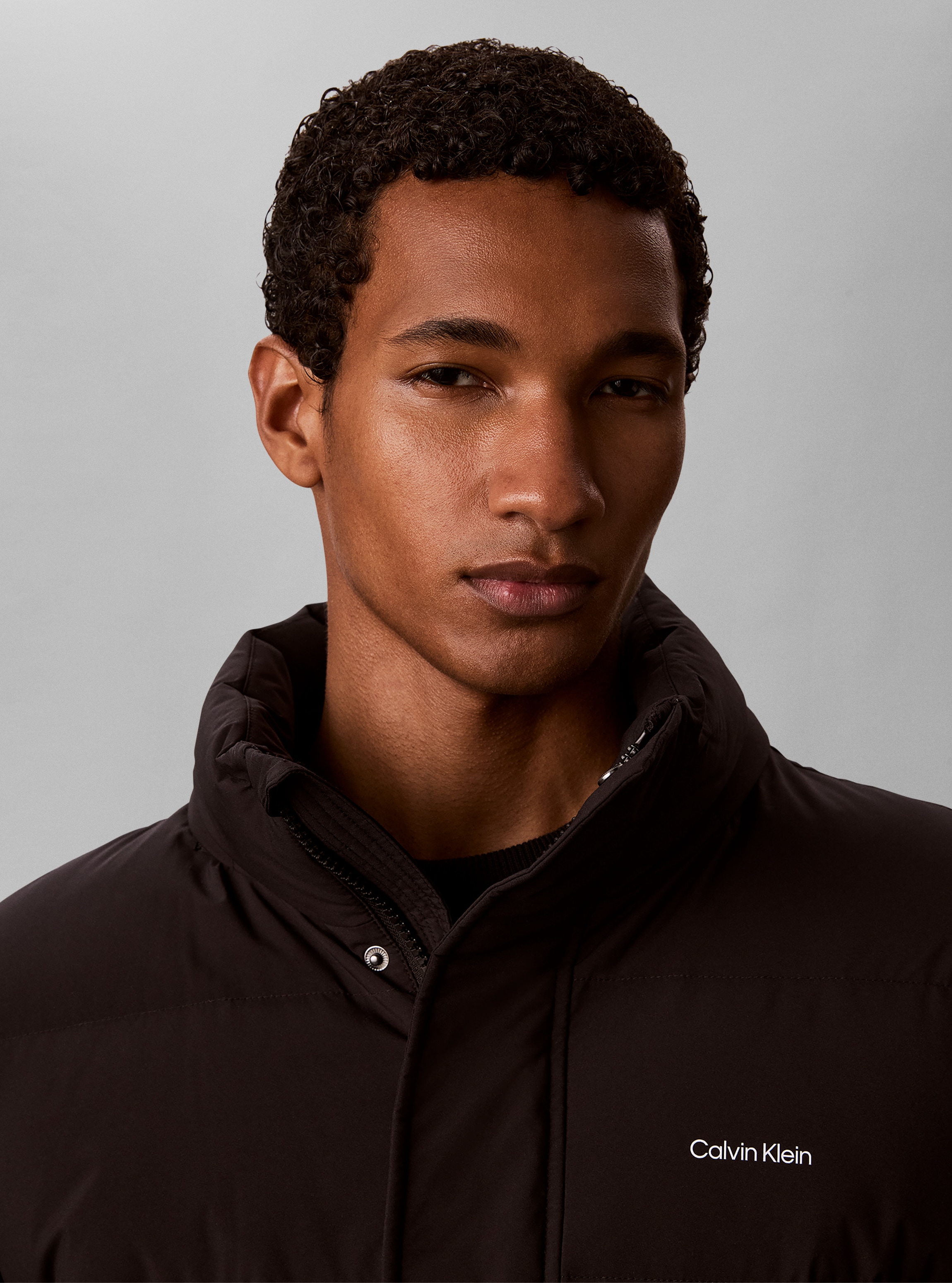 Calvin Klein Jeans Steppjacke »MATTE DOWN PUFFER« mit Kapuze Regular fit mit Kapuze