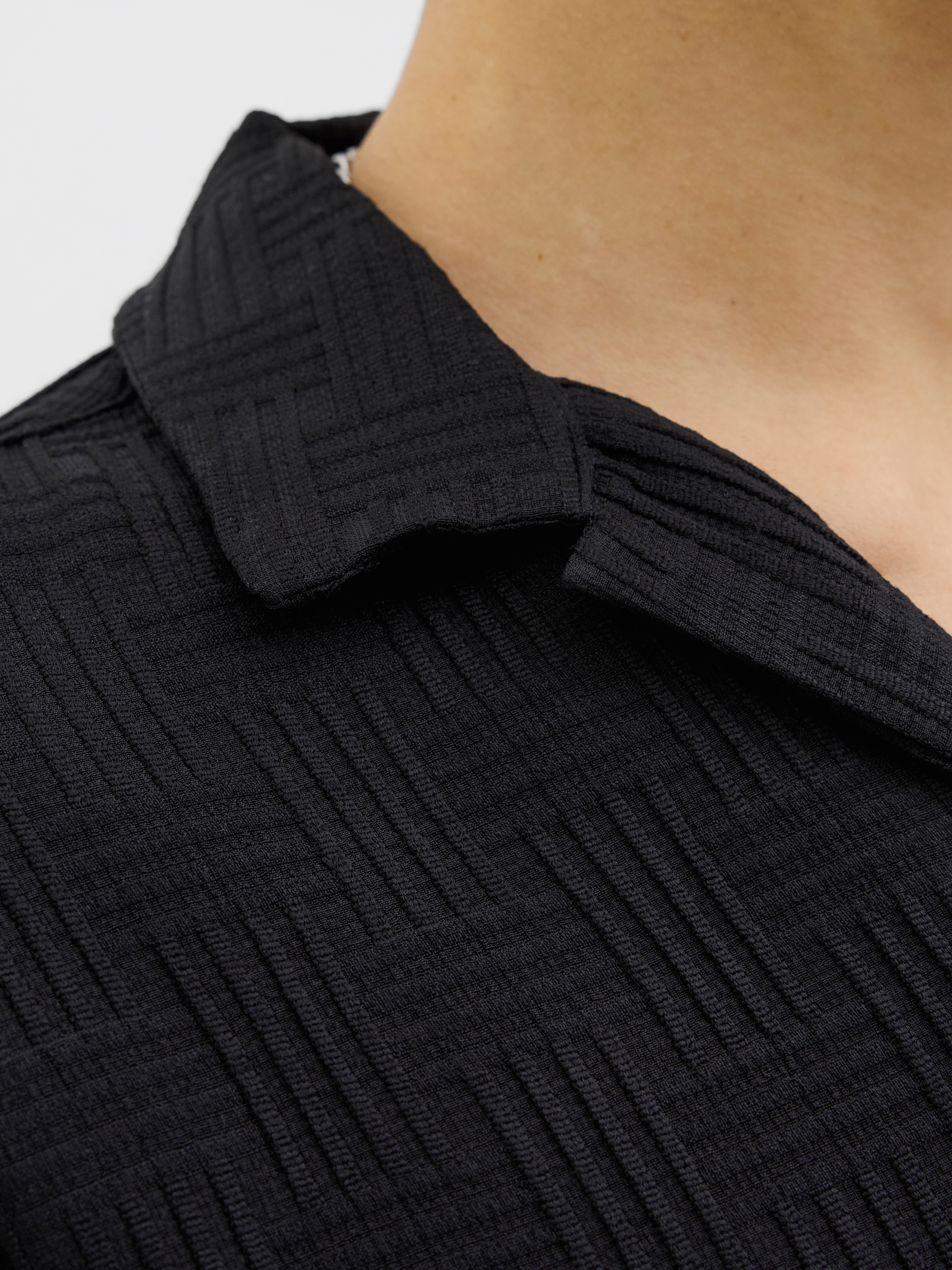 Jack & Jones Kurzarmhemd »JJEMATTEO RESORT SHIRT SS SN«, mit Resort Kragen