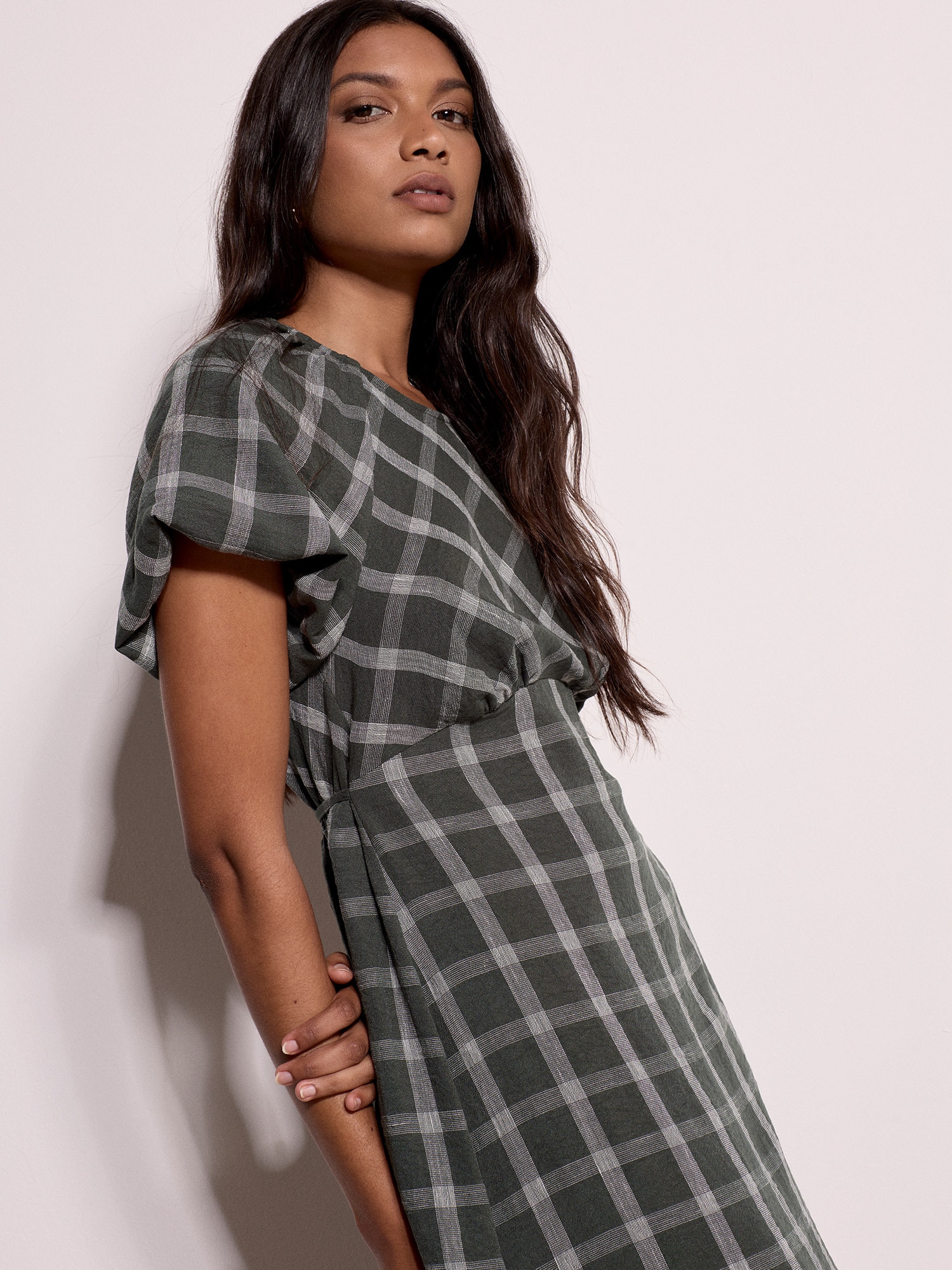 Apricot Midikleid »Karomuster-Midaxi-Kleid« mit Puffärmeln