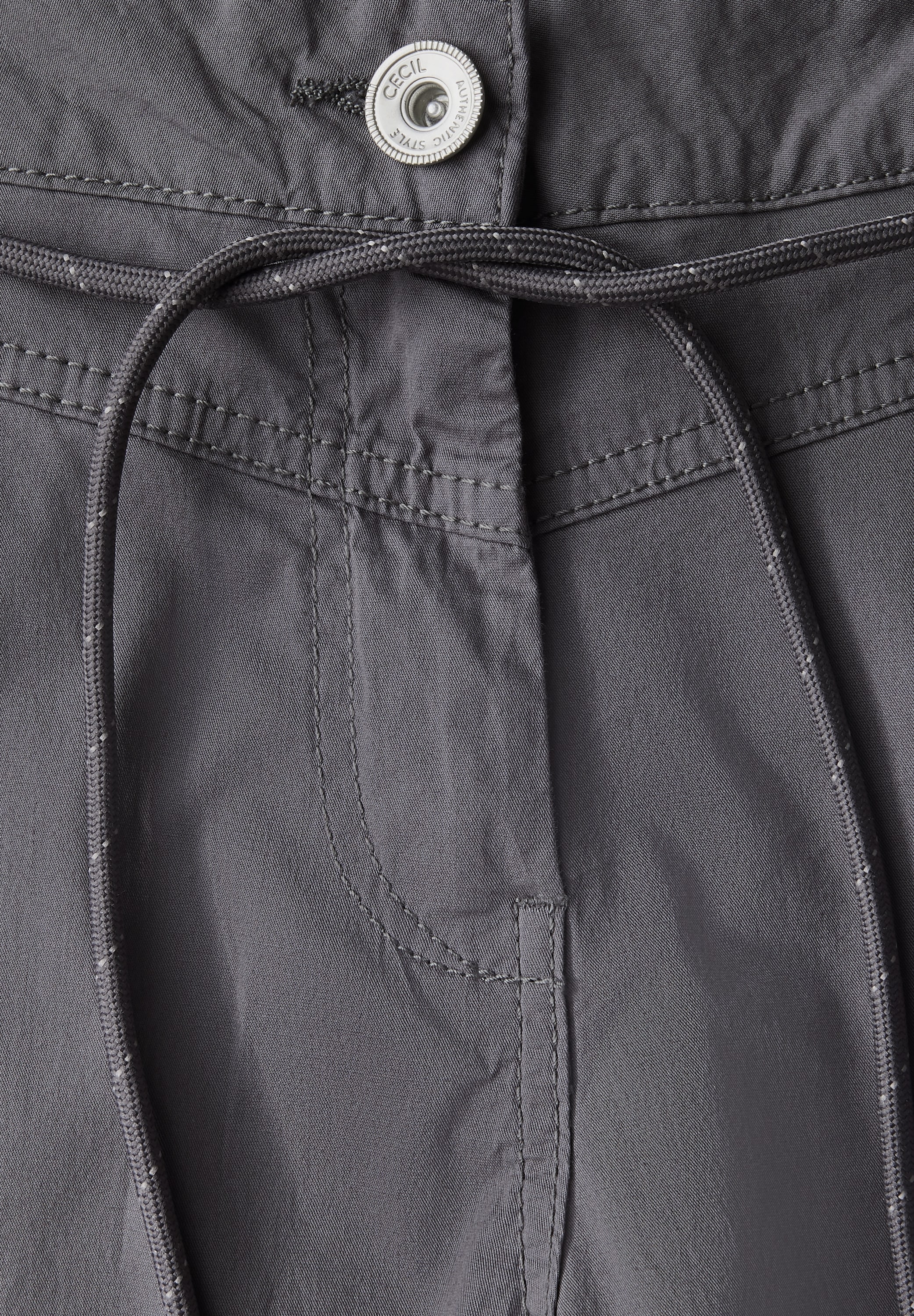 Cecil Shorts, Middle Waist