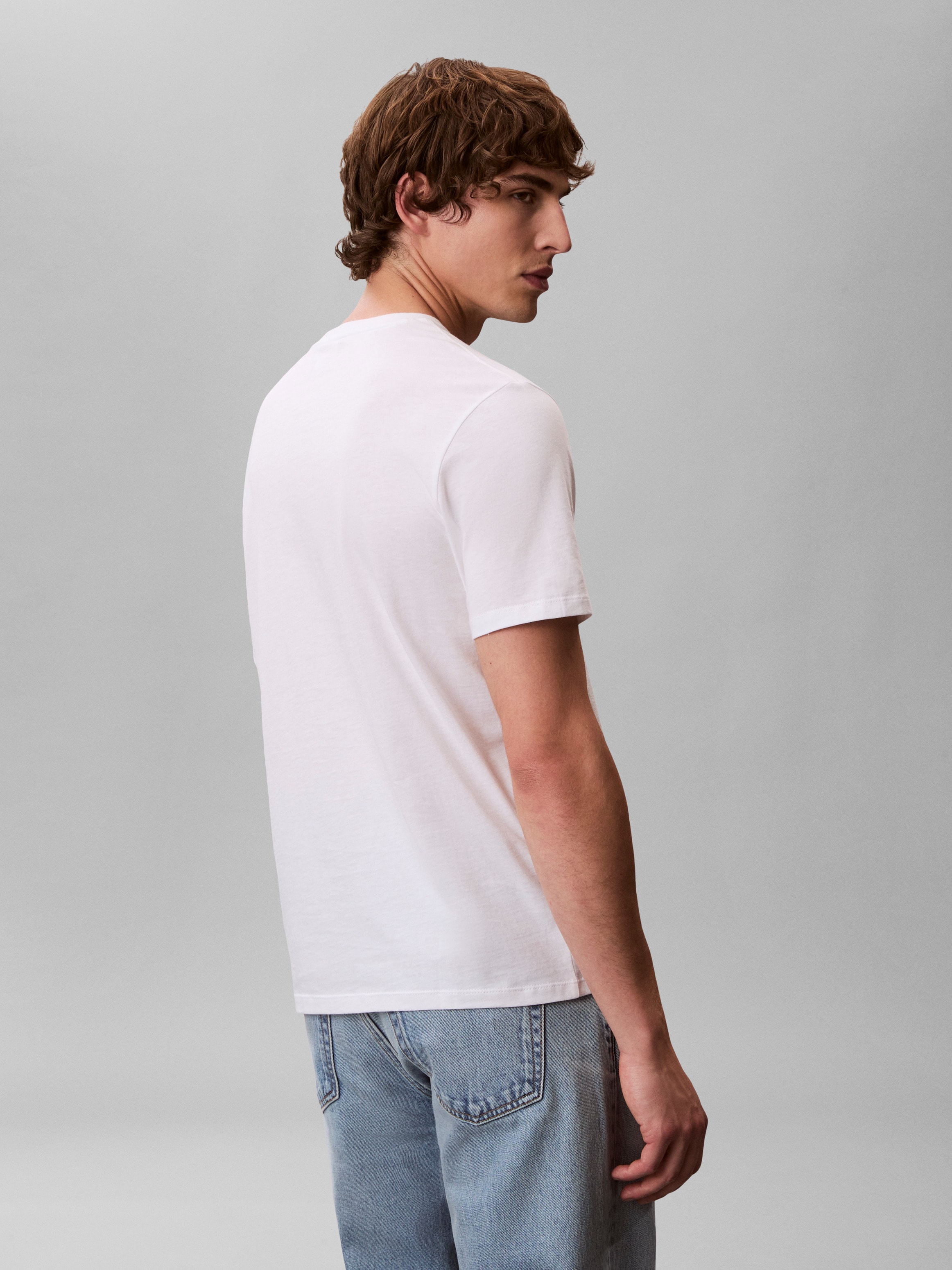 Calvin Klein Jeans T-Shirt »SS BADGE TEE 2 PACK« Packung, 2er-Pack, 2 Stk. Mit Rundhalsausschnitt