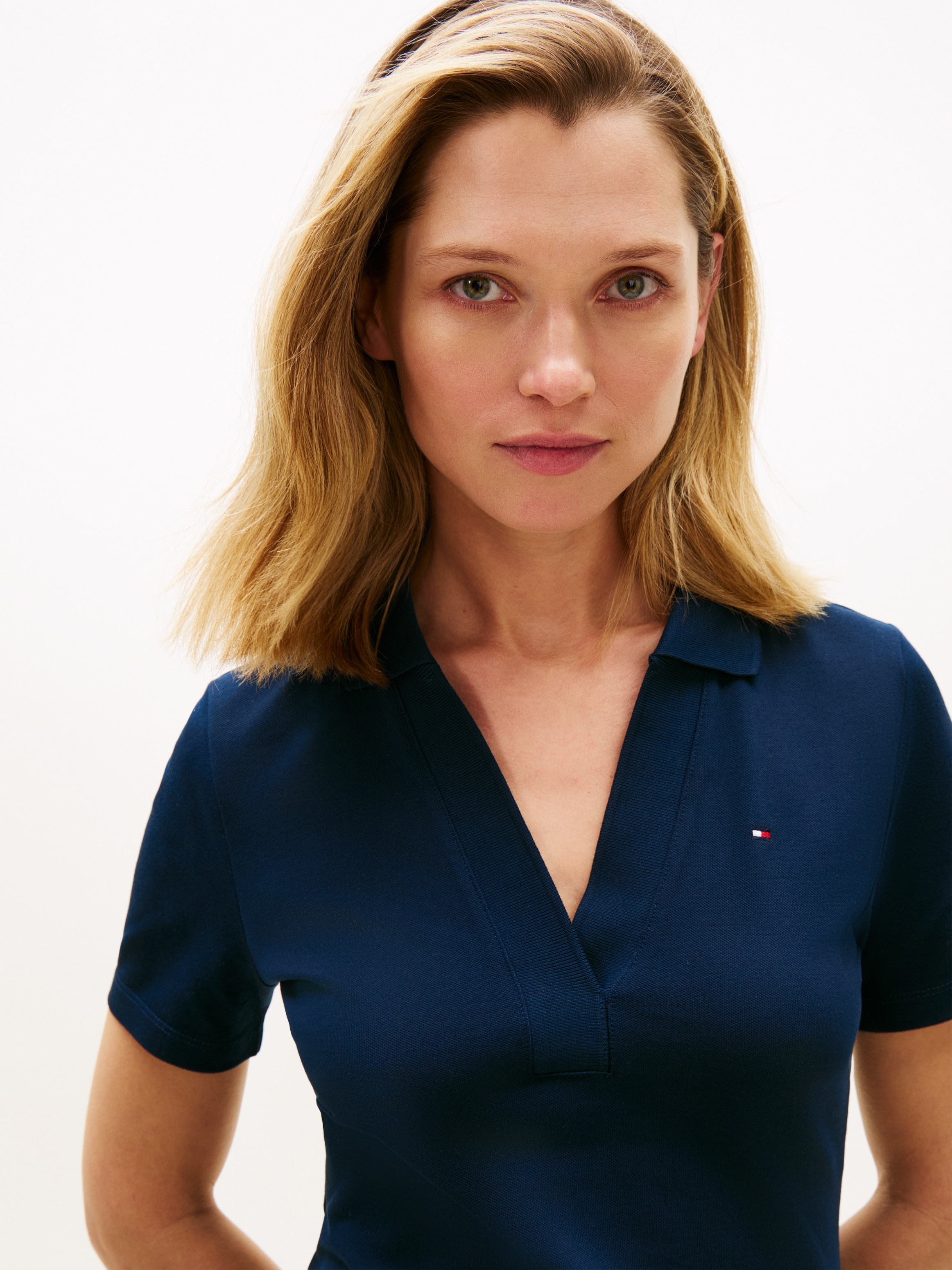 Tommy Hilfiger Polokleid »SLIM OPEN NK POLO DRESS SS« mit gestickter Tommy Hilfiger Flagge