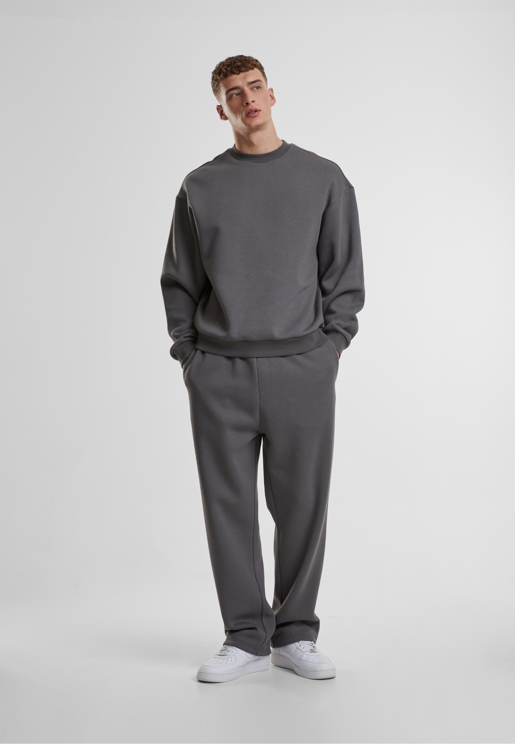 URBAN CLASSICS Rundhalspullover »Urban Classics Fluffy Crewneck«, (1 tlg.)