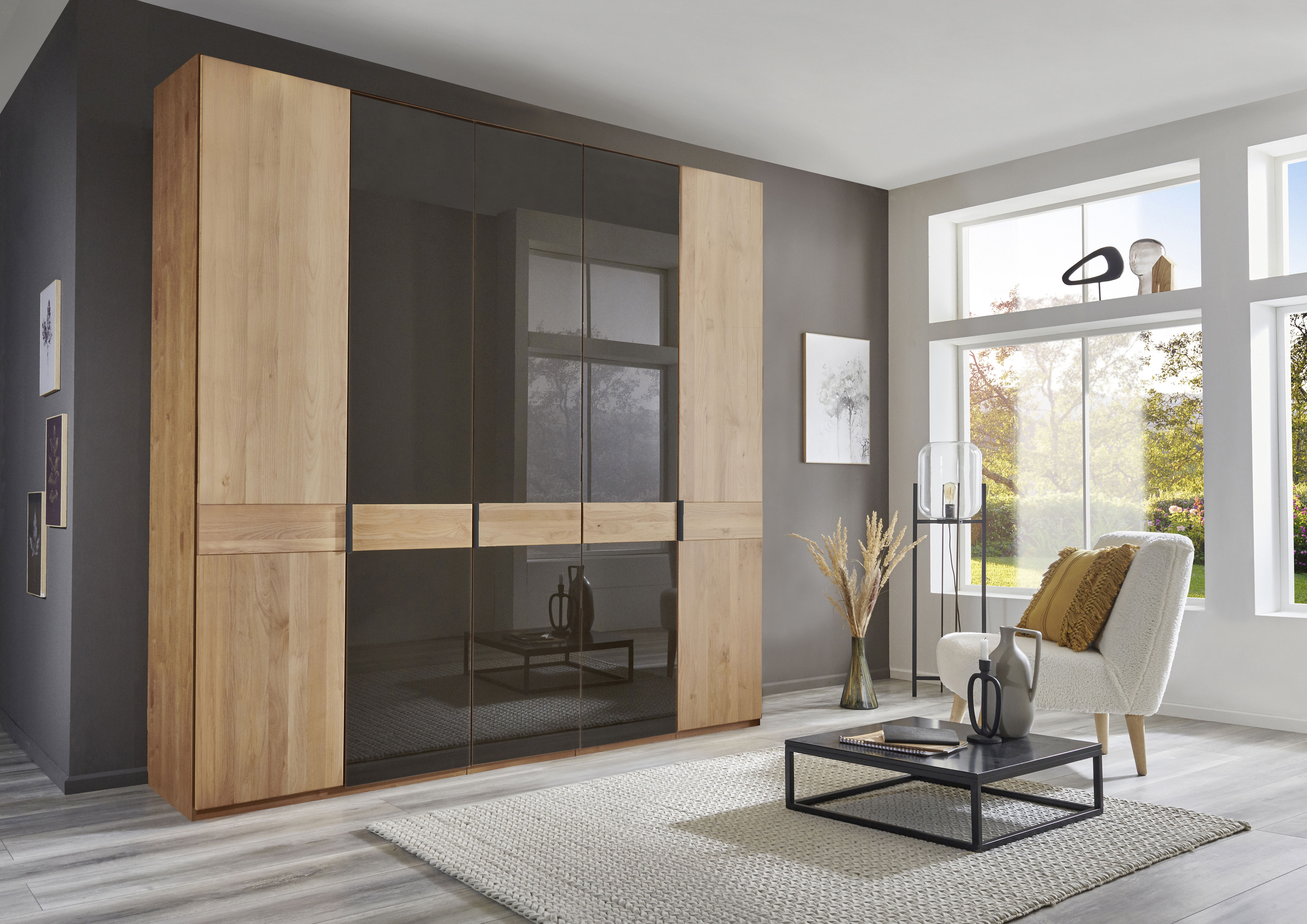WIEMANN Kleiderschrank "Cardiff, Massivholztüren in Kombination mit Glas- oder Spiegeltüren" 4 Breiten, 2 Höhen 216/236cm auswählbar, hochwertiges Design in langlebiger Qualität, viel Stauraum
