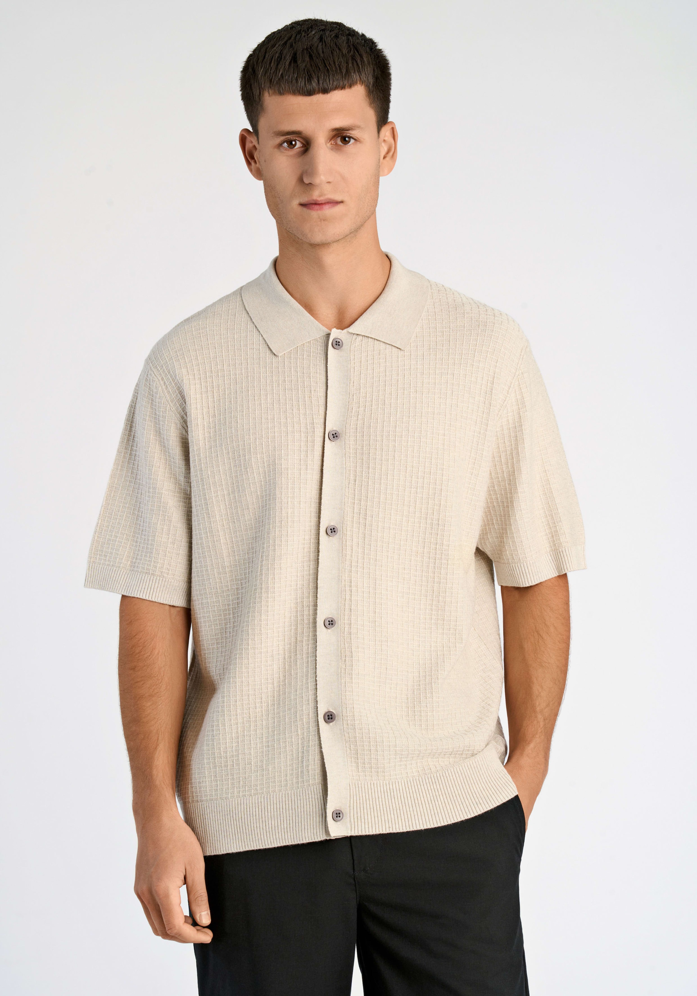 LINDBERGH Strickjacke Kurzarm Strick-Shirt in Struktur-Optik