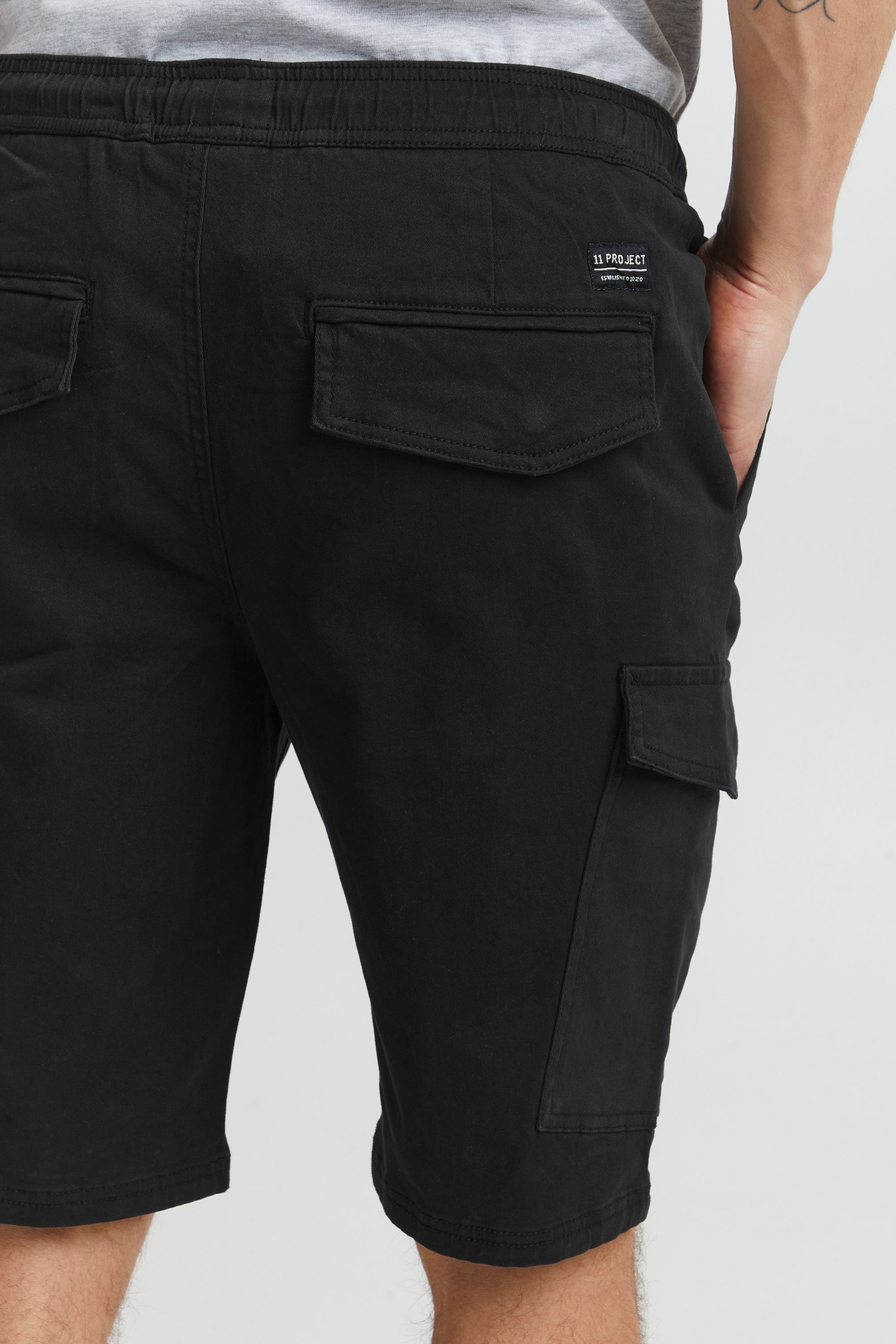 11 Project Cargoshorts »Cargoshorts PRGarikko«