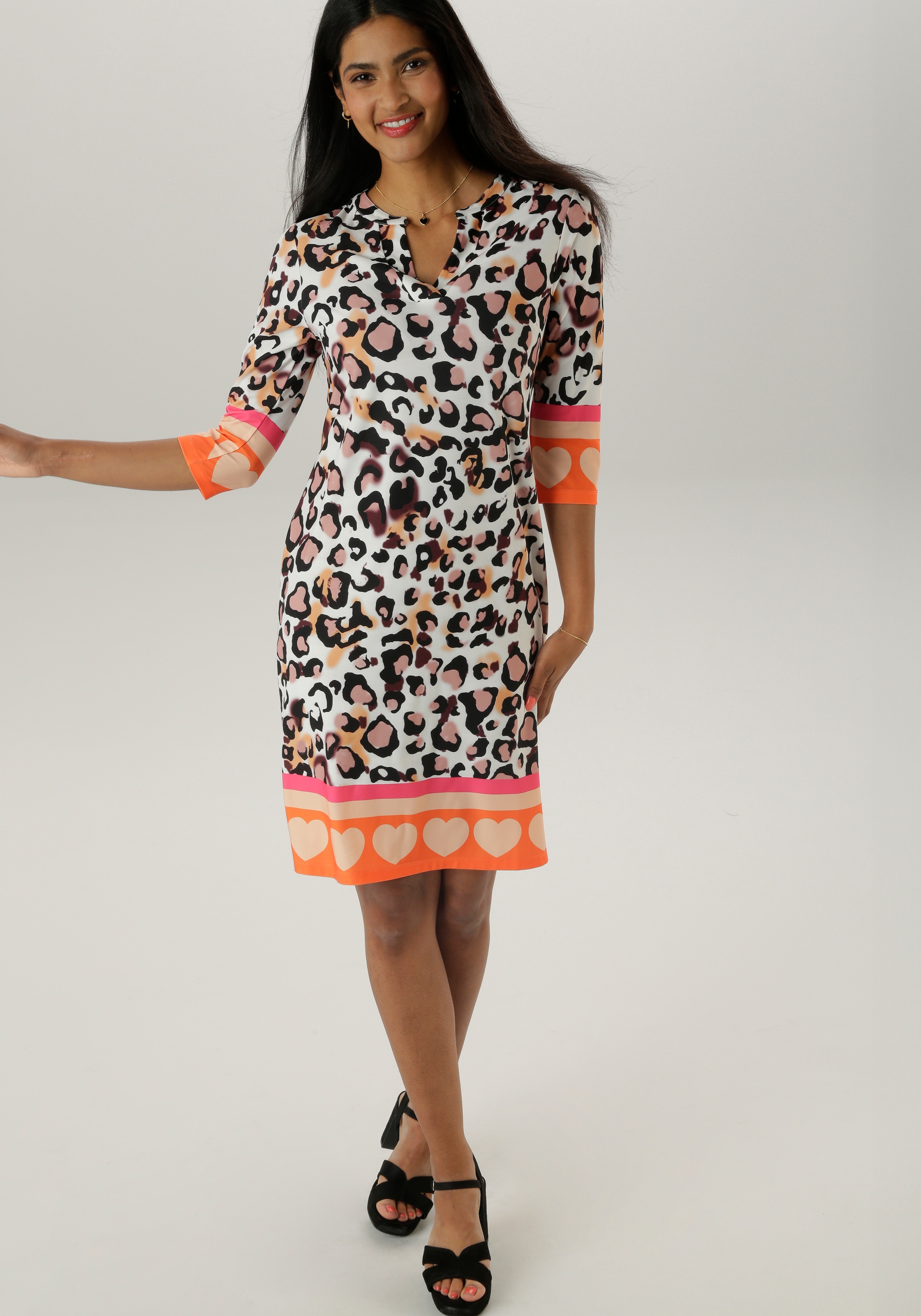 Aniston SELECTED Jerseykleid, mit breit gestreifter und Herzen versehene Bordüre