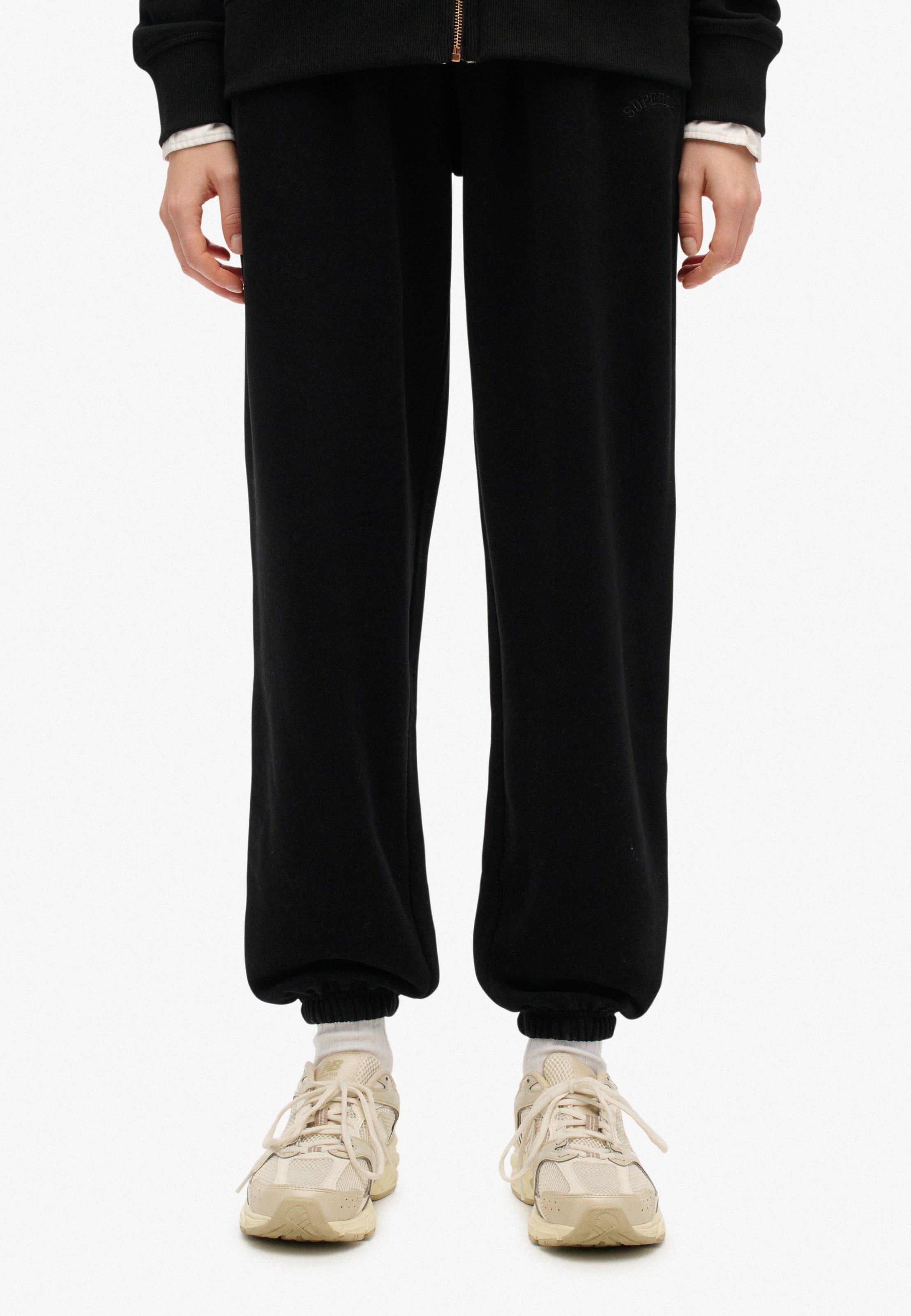 Superdry Damen Schwarz Jogginghose Essential Logo Straight - Bild 3