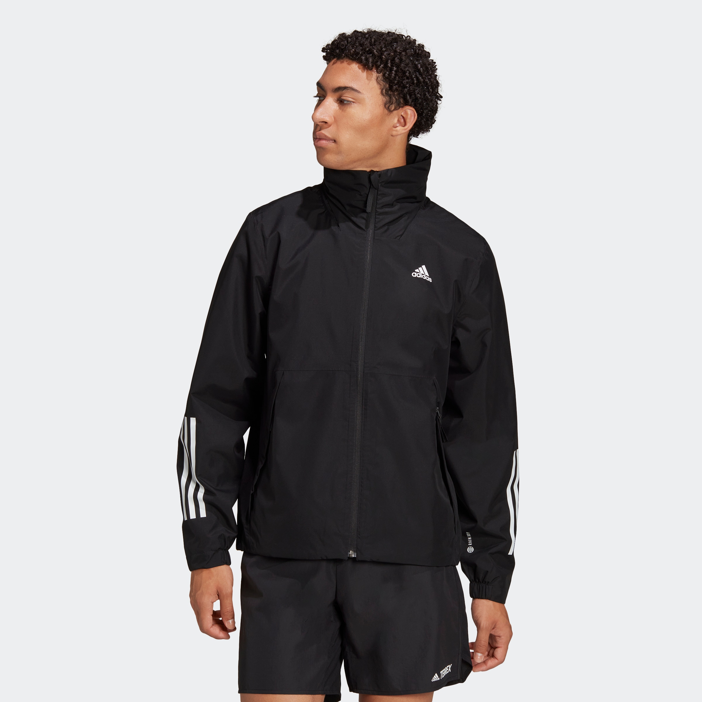 adidas Sportswear Outdoorjacke "BSC 3STREIFEN RAIN.RDY REGENJACKE", mit Kapuze