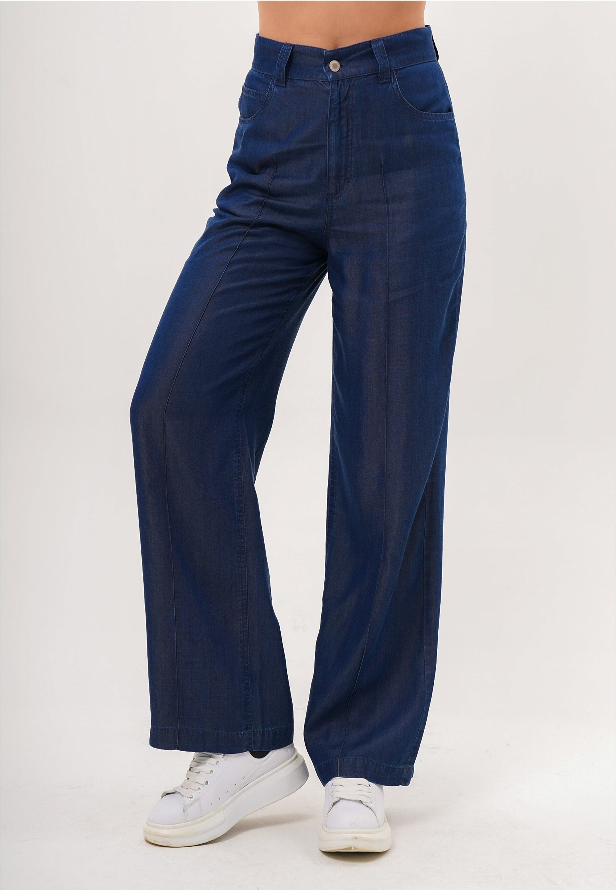 freshlions Stoffhose »Giona«, mit angesagter Jeans-Optik