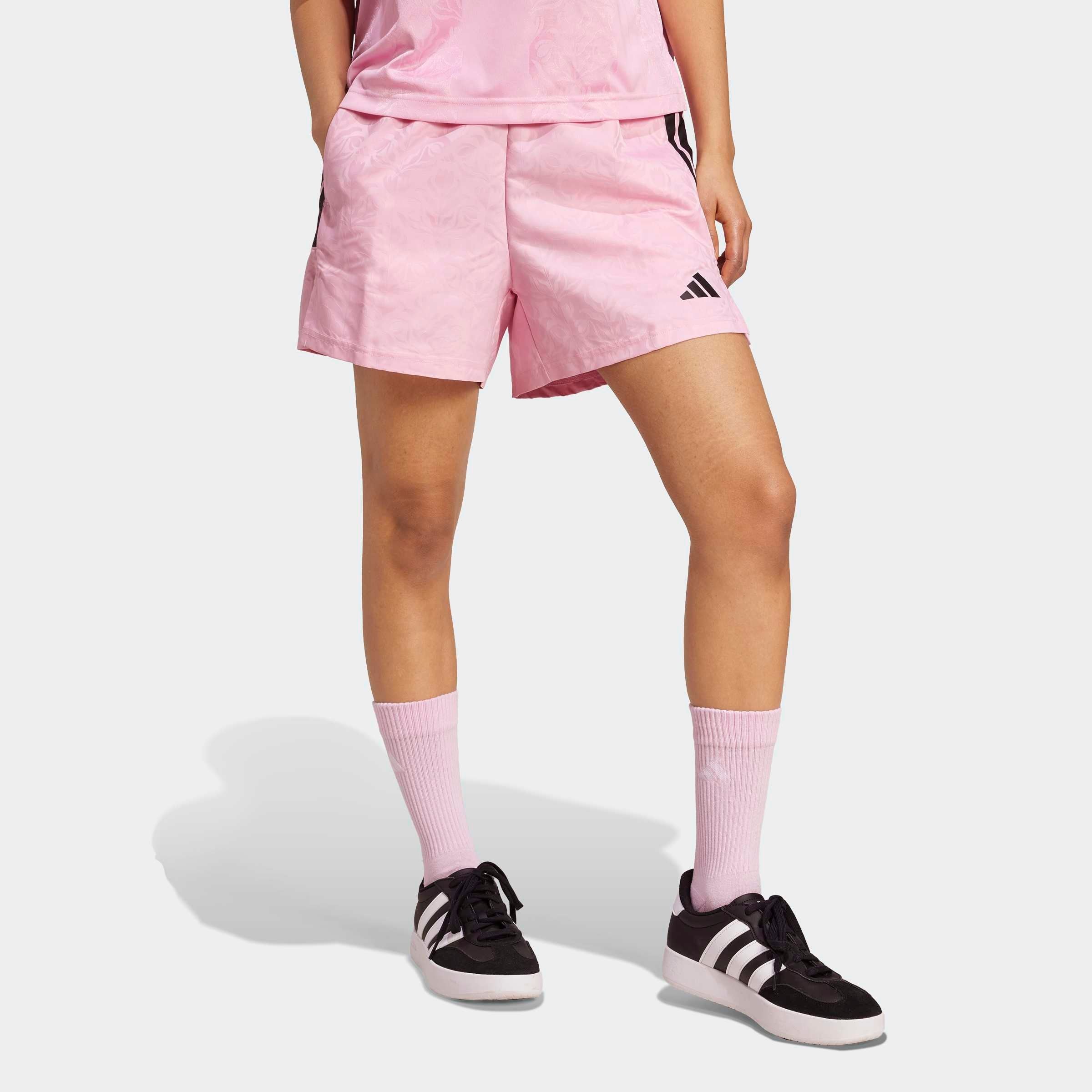 adidas Sportswear Shorts "TIRO X COMMON GOAL GEWEBTE" lockere Passform, mit günstig online kaufen