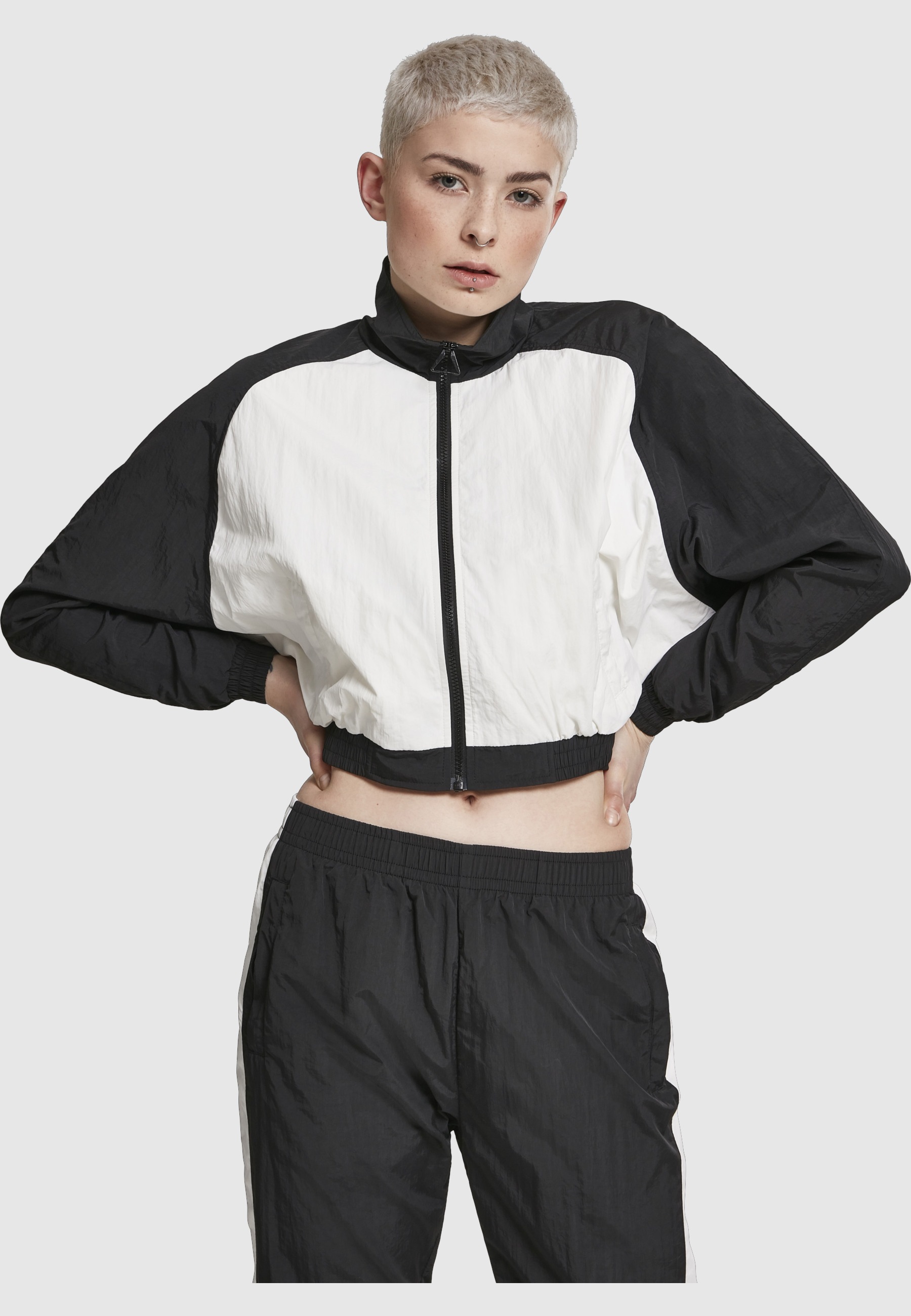URBAN CLASSICS Langmantel »Urban Classics Damen Ladies Short Raglan Crinkle Batwing Jacket«