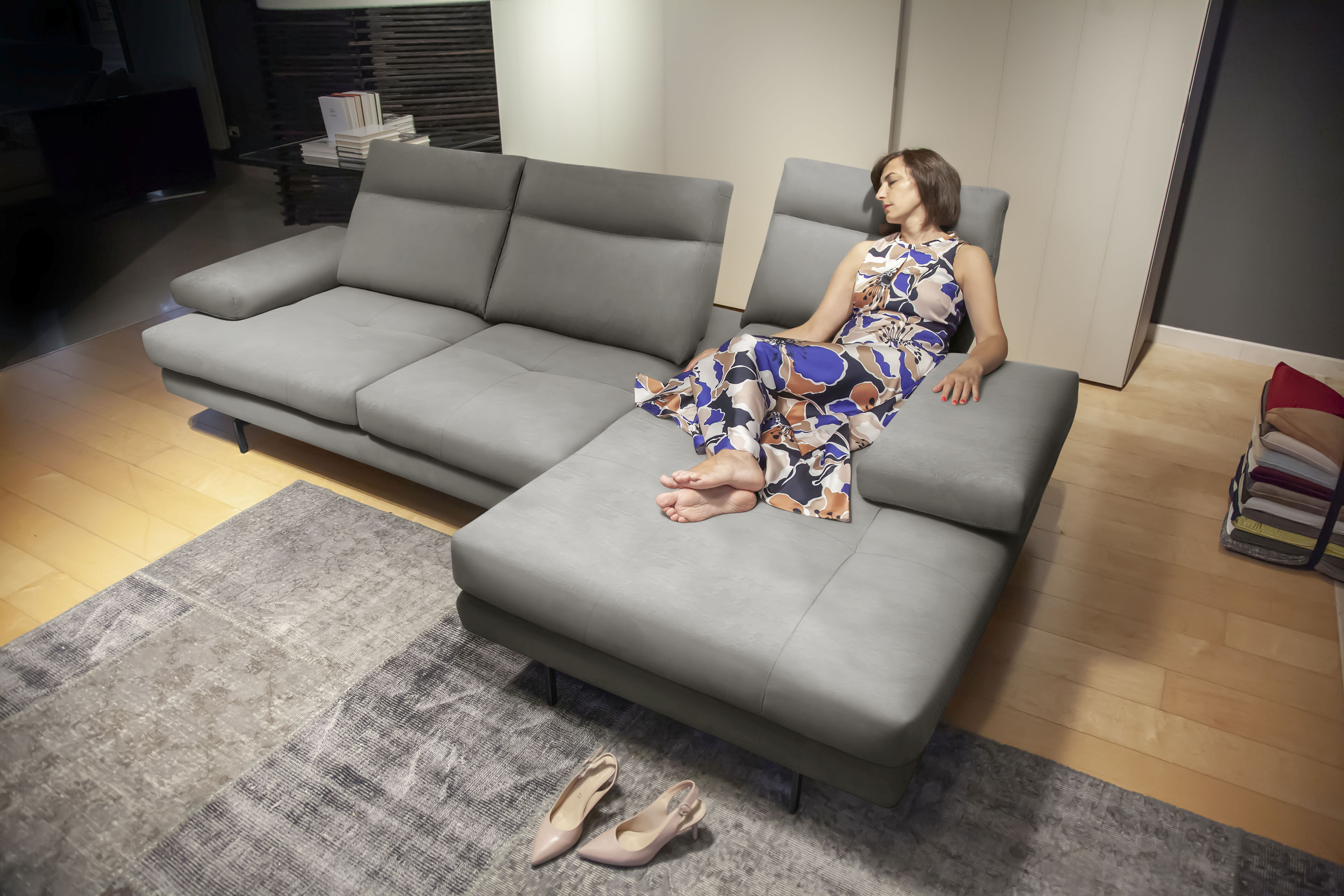 CALIA ITALIA Ecksofa "Toby Wing, B/T: 308/153 cm, Multifunktionssofa, Designsofa, L-Form" inkl. Sitztiefenverstellung und Armlehnfunktion, Füße in schwarz matt
