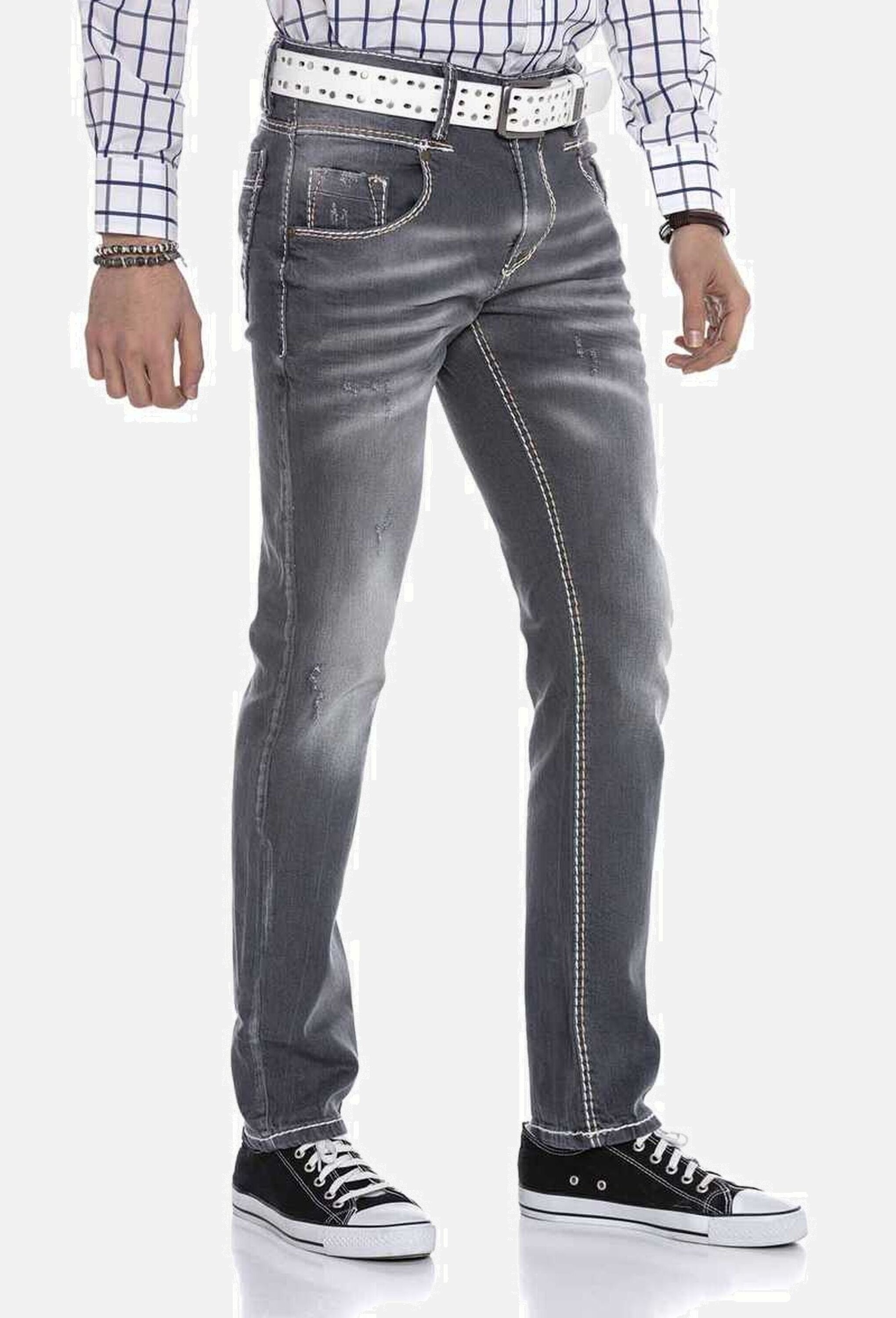 Cipo & Baxx 5-Pocket-Jeans »Cipo & Baxx Jeans« in modernem Straight Fit-Schnitt, CD668