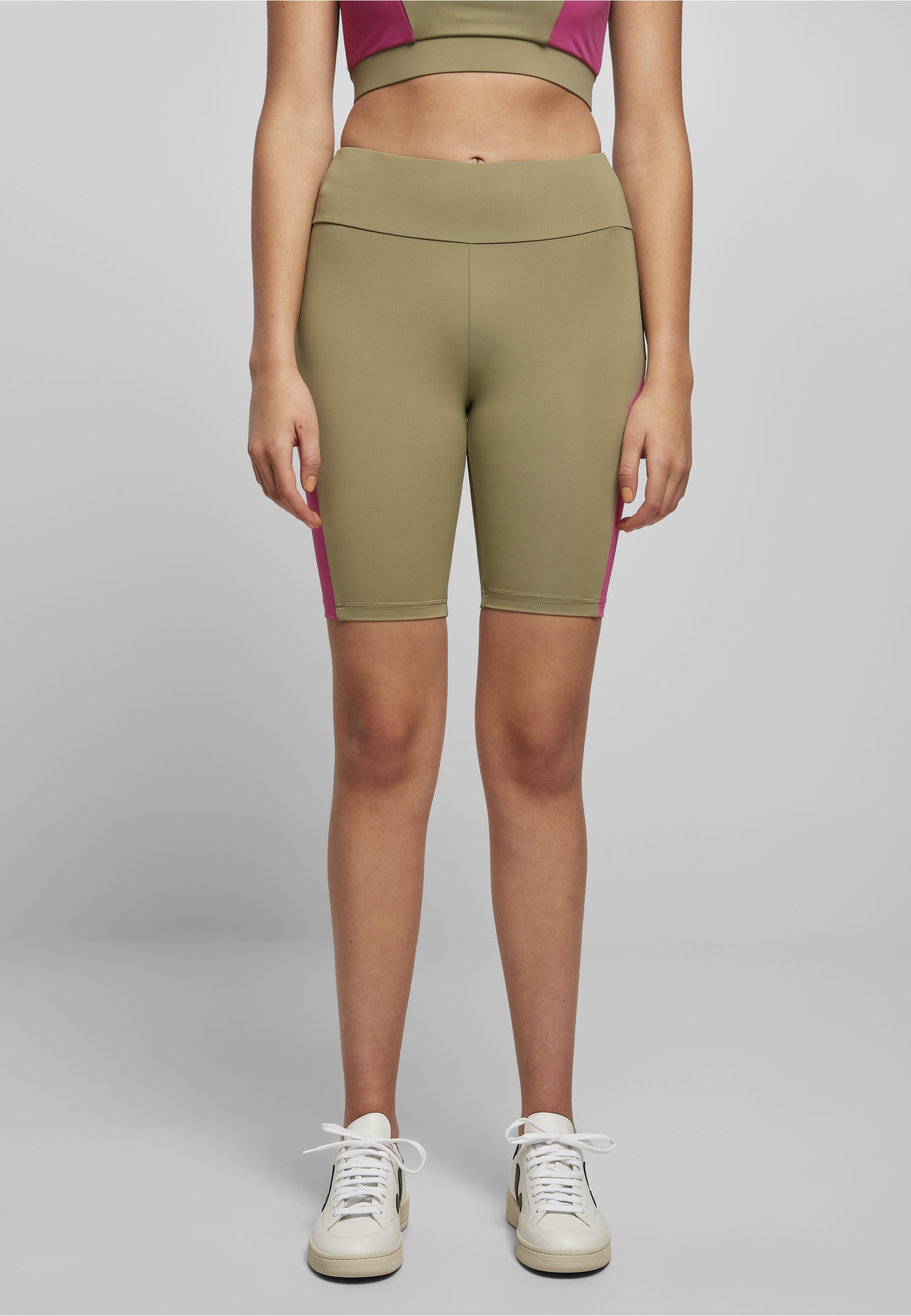 URBAN CLASSICS Radlerhose »Urban Classics Damen Ladies Color Block Cycle Shorts«