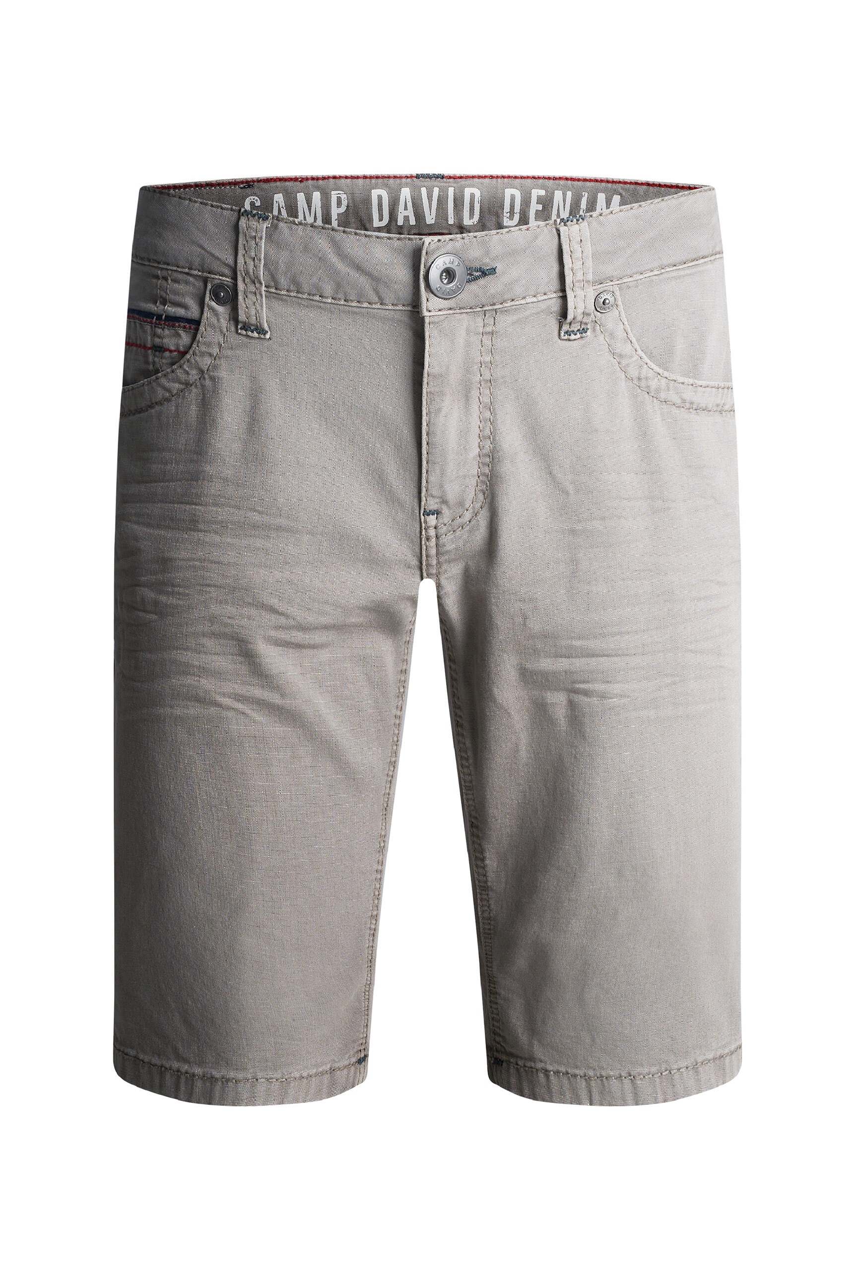 CAMP DAVID Jeansshorts mit geknöpften Klappentaschen am Gesäß