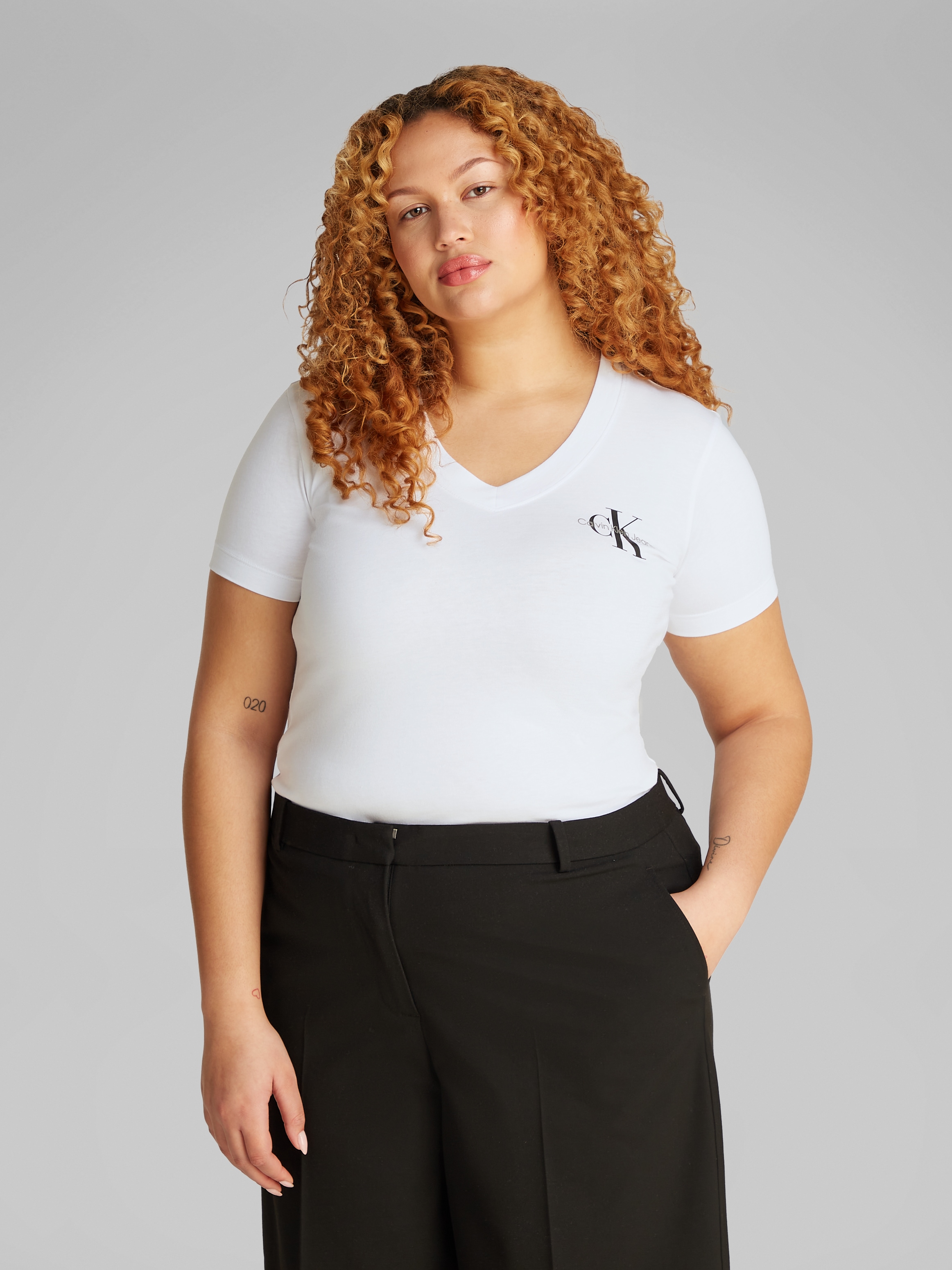 Calvin Klein Jeans Plus "PLUS 2-PACK MONOLOGO V-NECK TEE" Packung, 2 Stk. in großen Größen