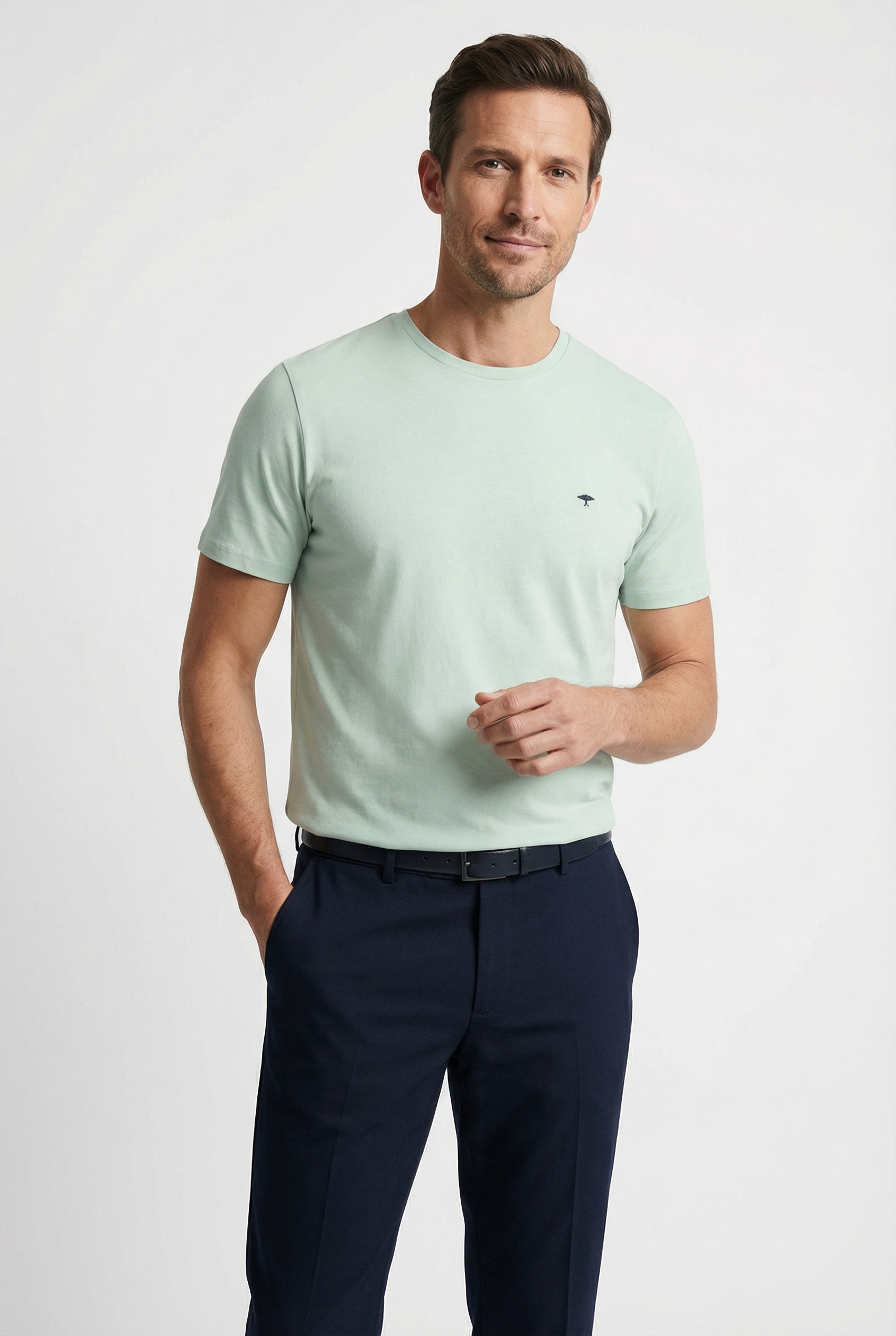 FYNCH-HATTON T-Shirt normale Passform, Kurzarm, hüftbedeckende Länge, aus Baumwolle
