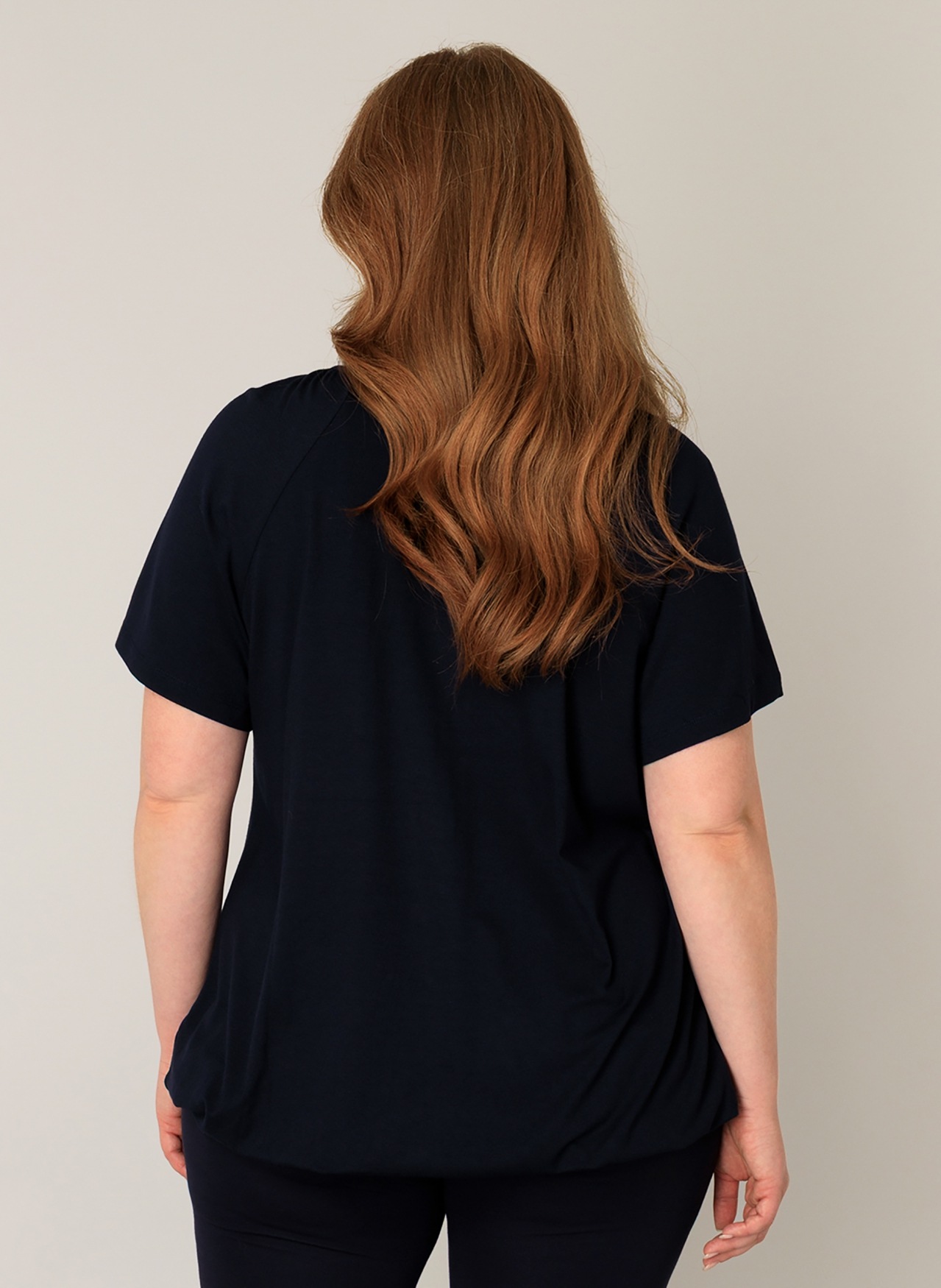Base Level Curvy Ballonshirt "Yoni", mit gerafftem Rundhalsausschnitt günstig online kaufen