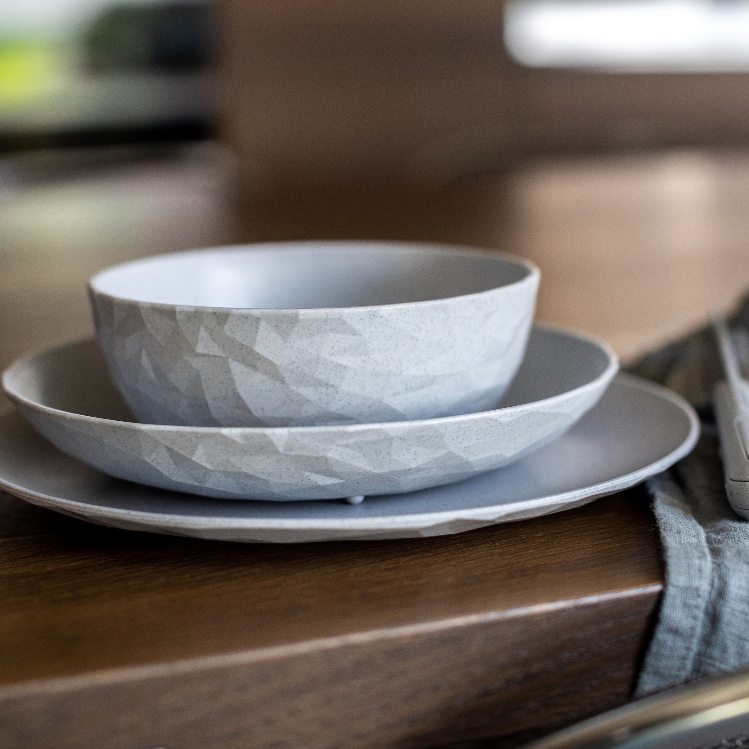 KOZIOL Suppenteller »CLUB PLATE«, (Set, 4 St., 4er-Set), 100% recycelbar,CO2 neutrale Produktion, Kunststoff, Ø 22 cm