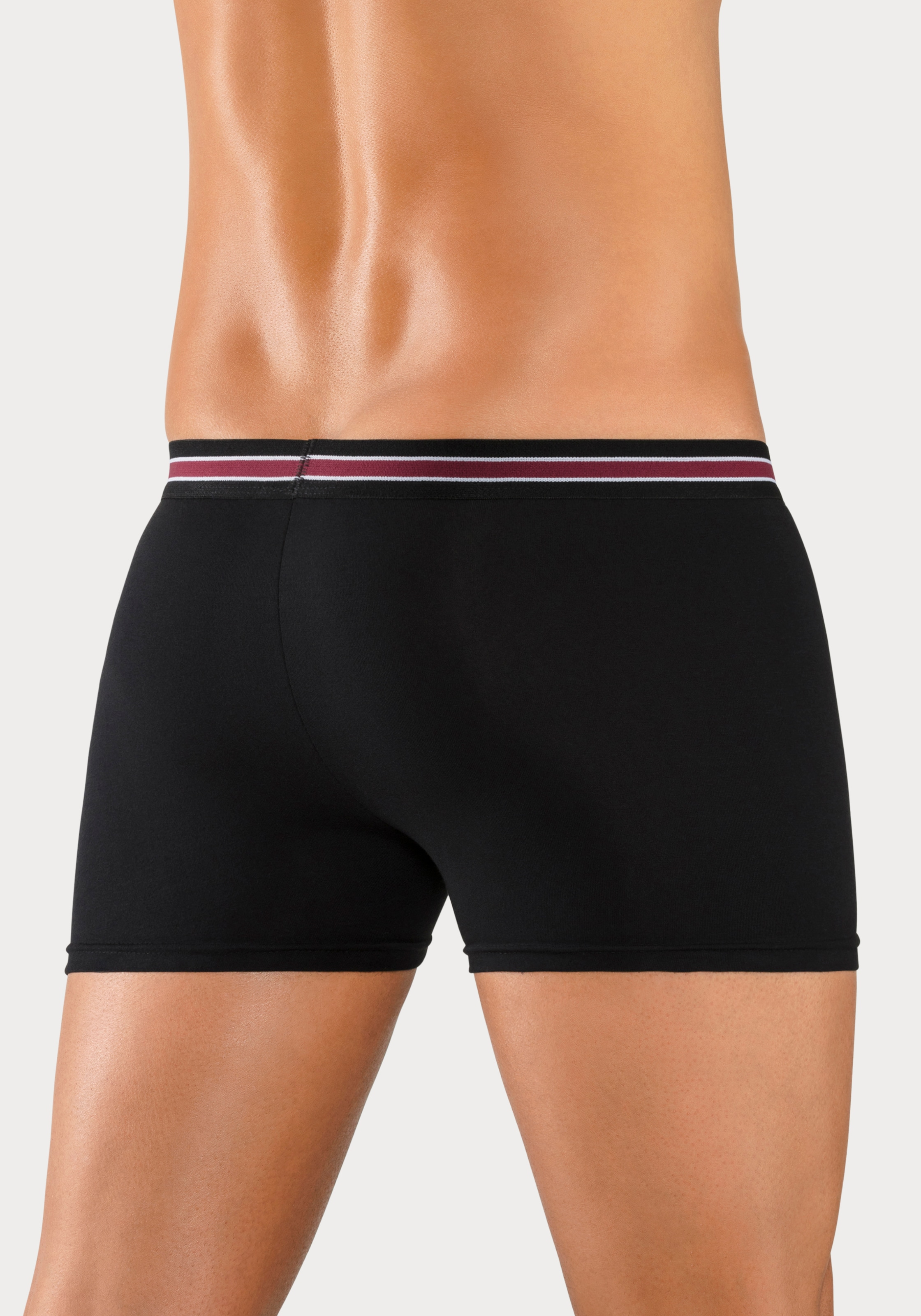 Bench. Boxer »Boxershorts für Herren«, (Packung, 4 St.), Unterhosen mit seitlichem Logo Druck