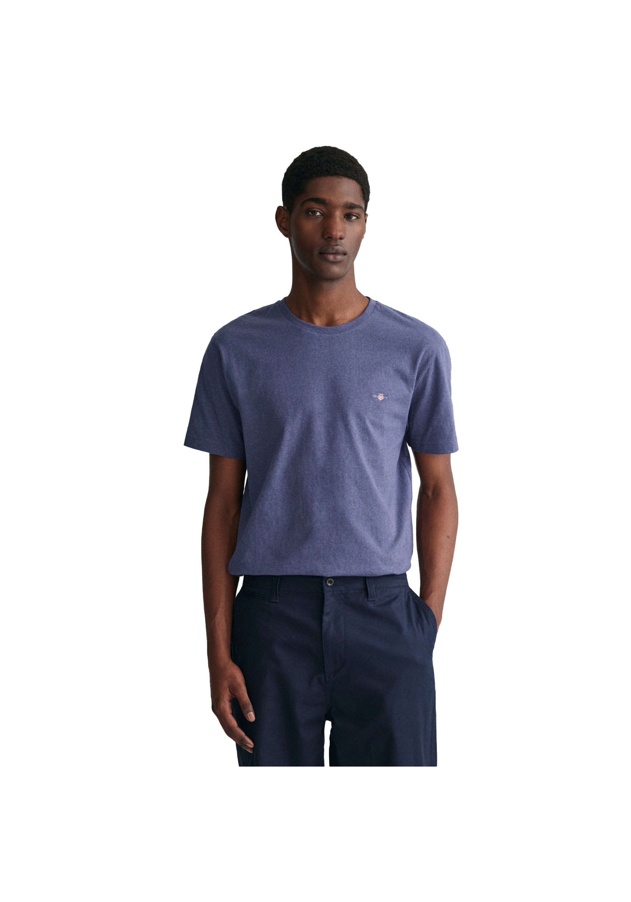 Gant T-Shirt "SLIM SHIELD V-NECK T-SHIRT", mit einer kleinen Logostickerei günstig online kaufen